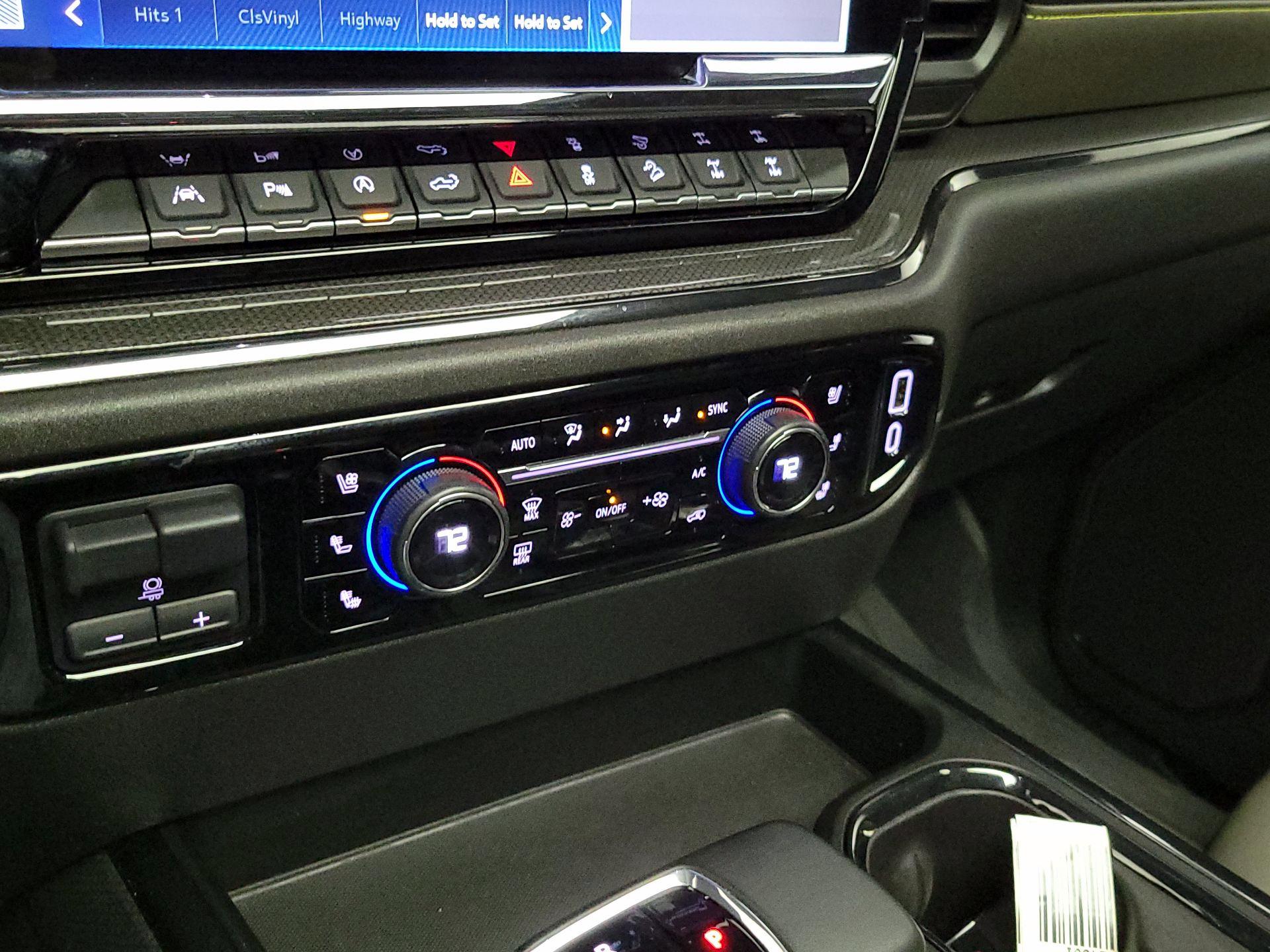 Thumbnail: 2024 Chevrolet Silverado 1500 - 16