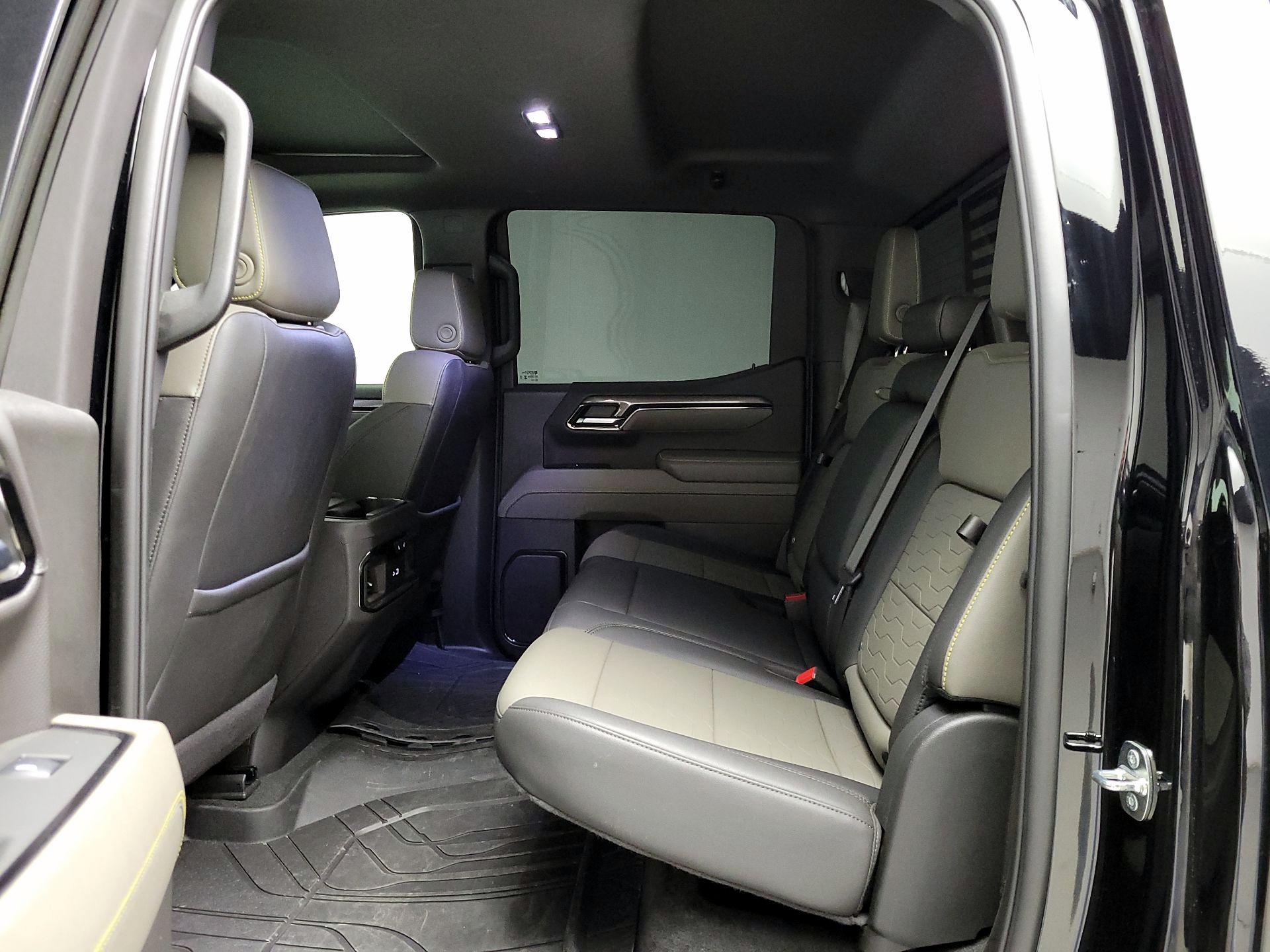 Thumbnail: 2024 Chevrolet Silverado 1500 - 20