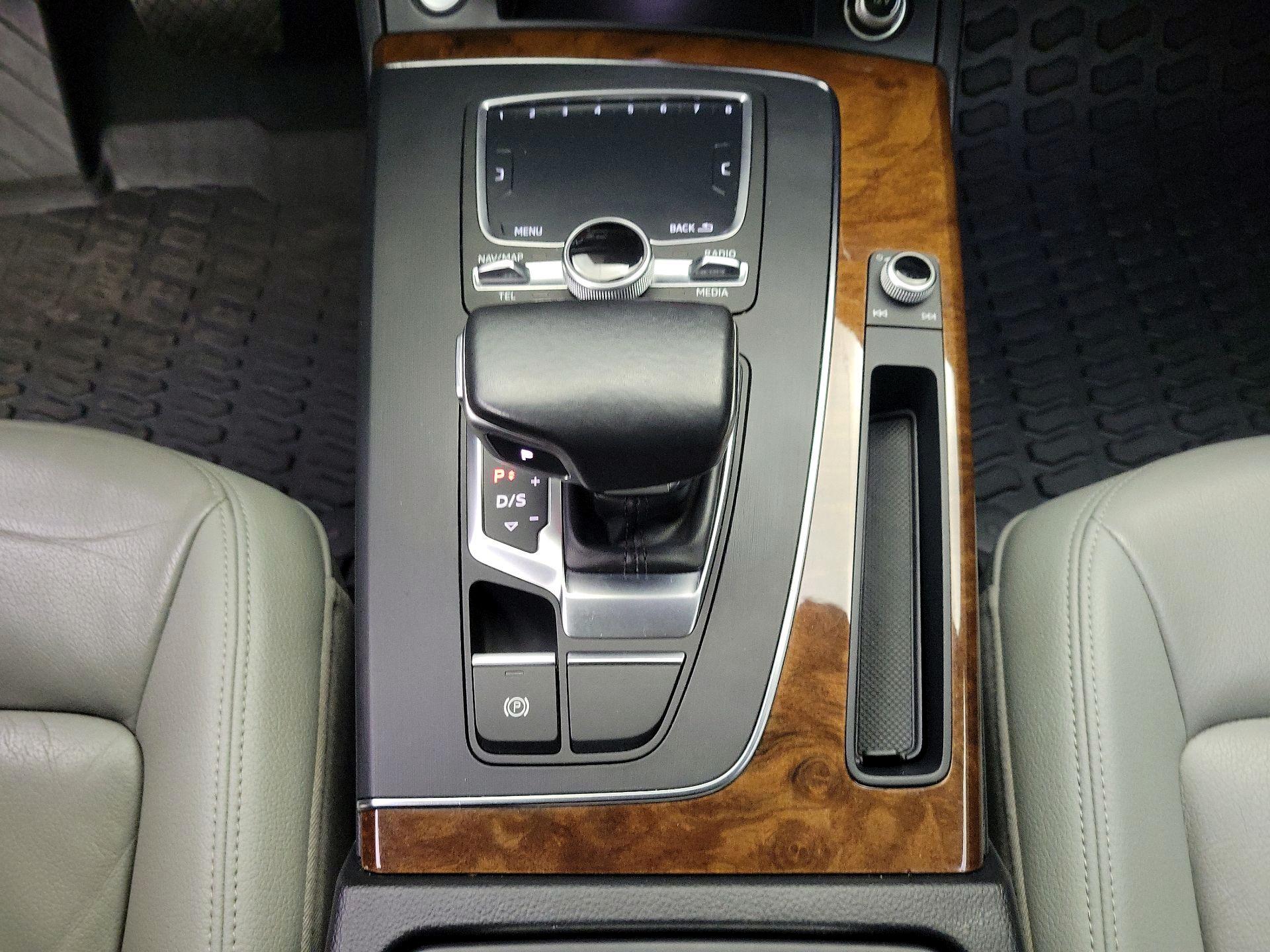 Thumbnail: 2018 Audi Q5 - 18