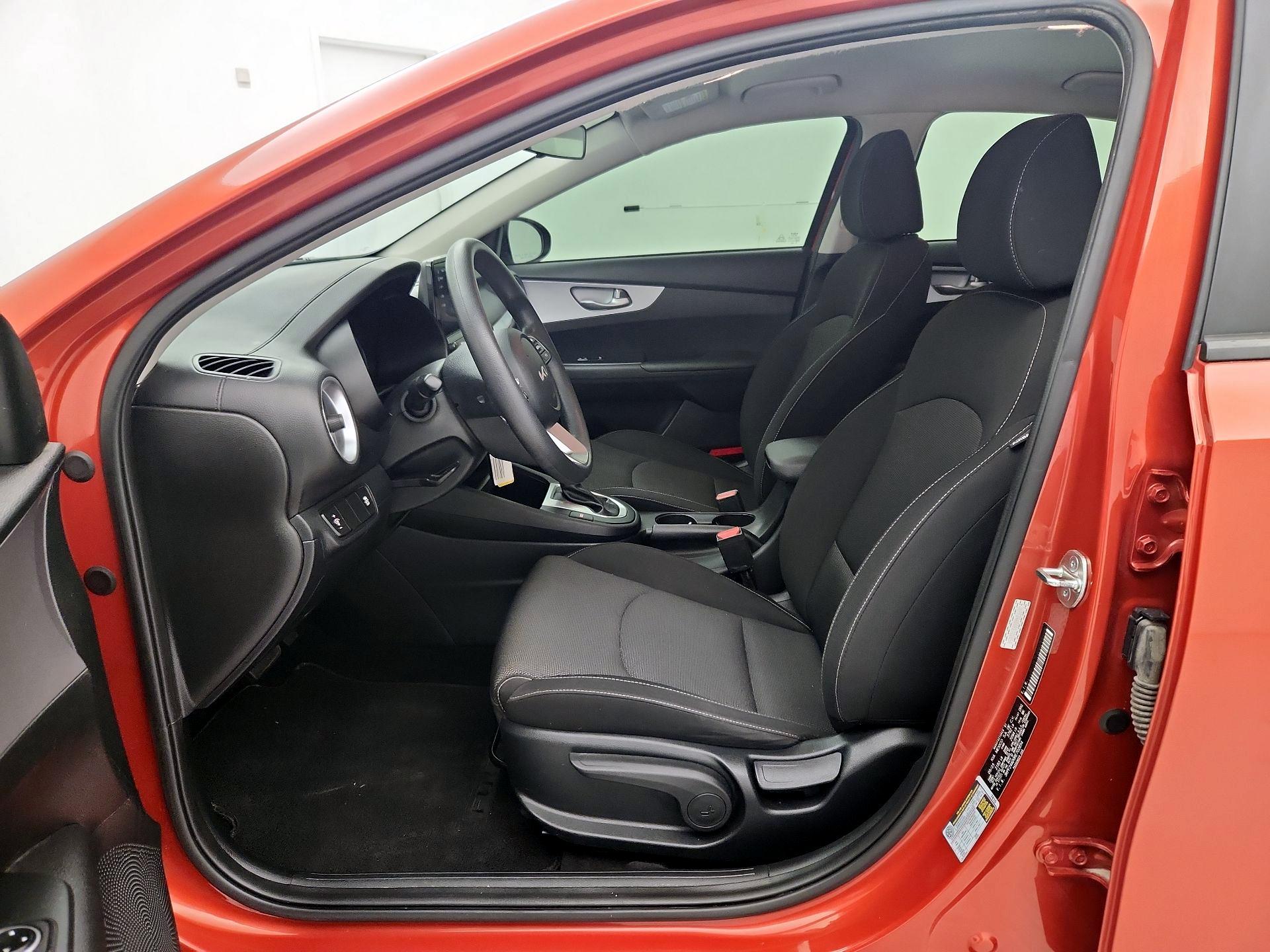 Thumbnail: 2024 Kia Forte - 11