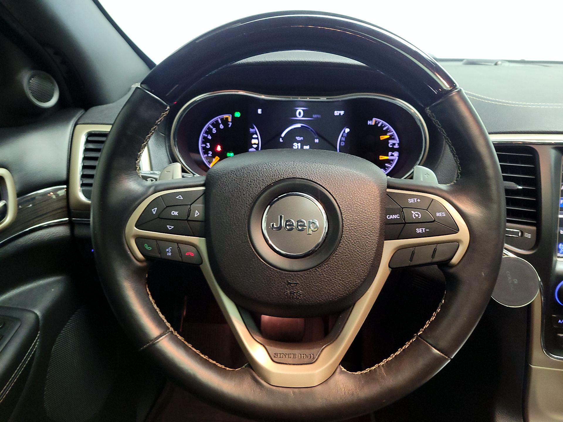 Thumbnail: 2017 Jeep Grand Cherokee - 10