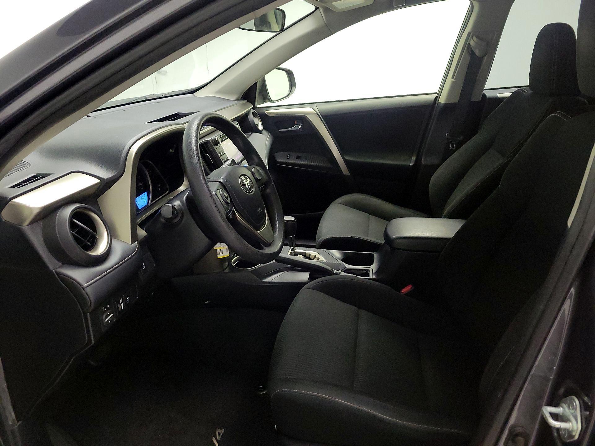 Thumbnail: 2014 Toyota RAV4 - 11