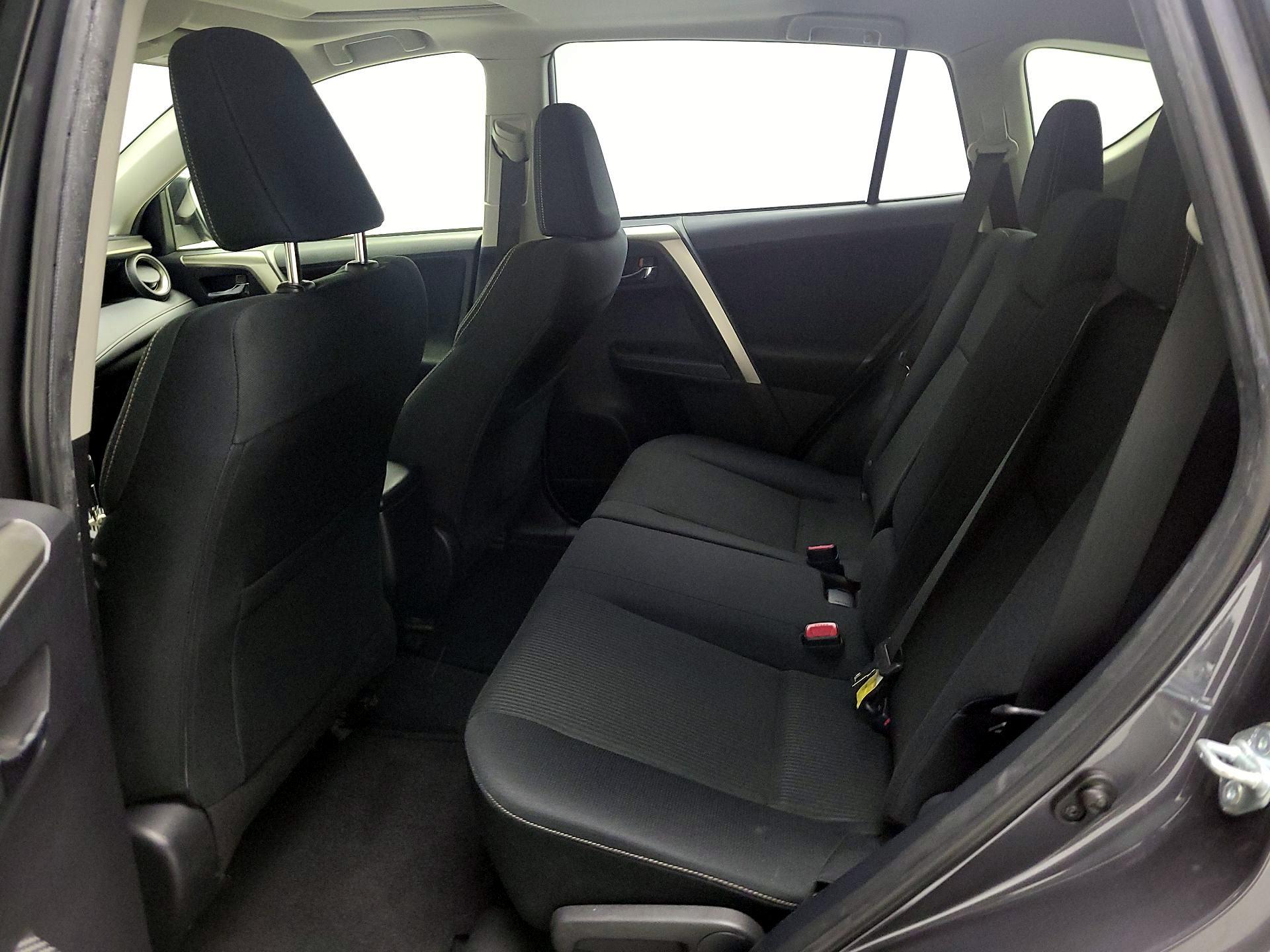 Thumbnail: 2014 Toyota RAV4 - 17