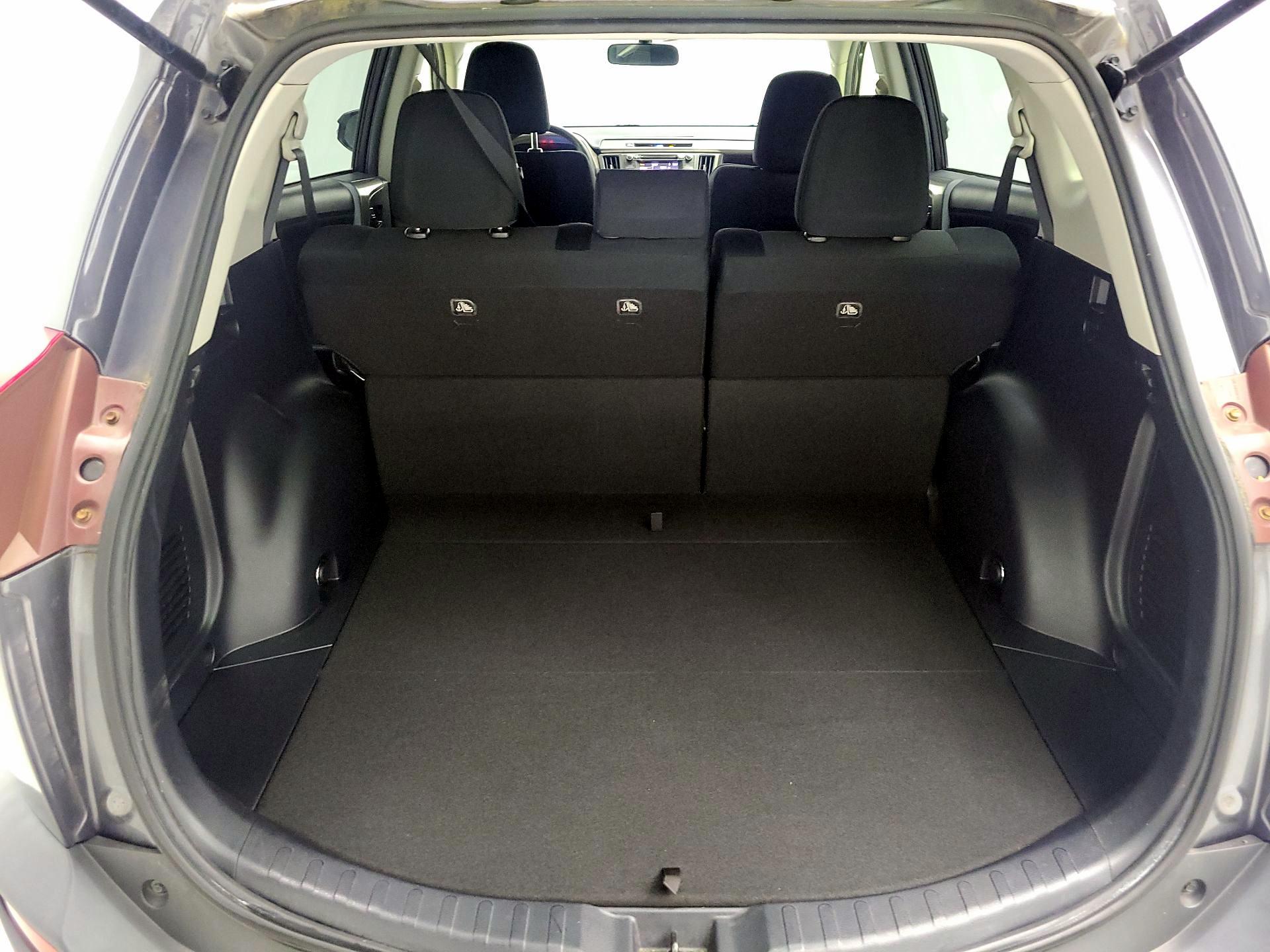 Thumbnail: 2014 Toyota RAV4 - 18