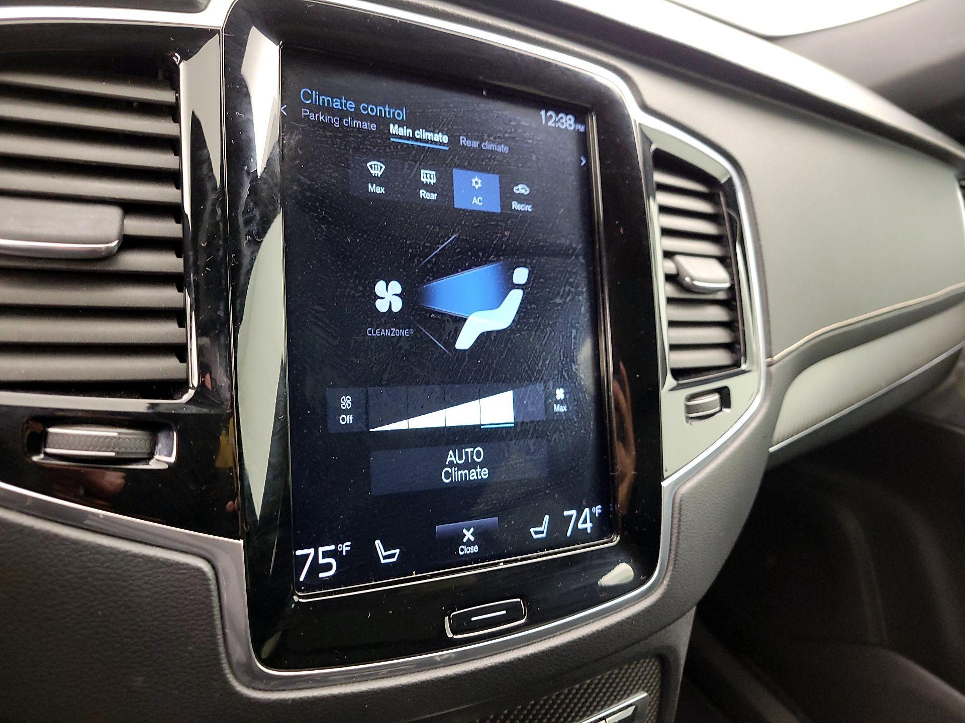 Thumbnail: 2019 Volvo XC90 - 17