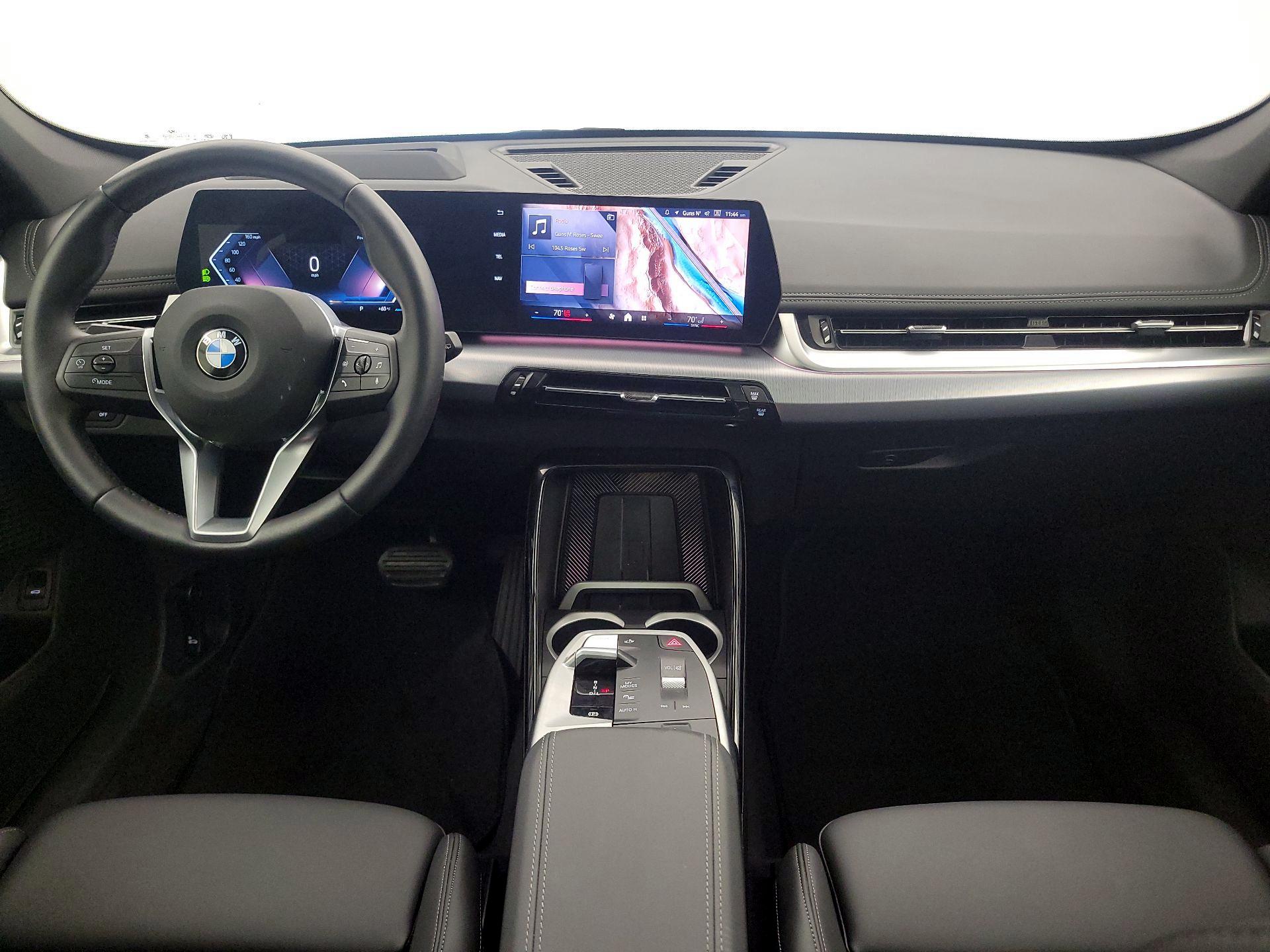 Thumbnail: 2025 BMW X1 - 9