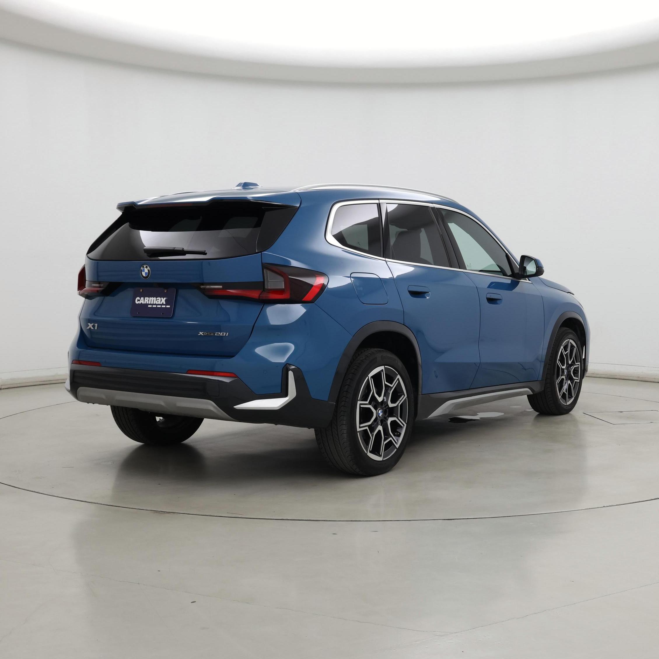 Thumbnail: 2025 BMW X1 - 8