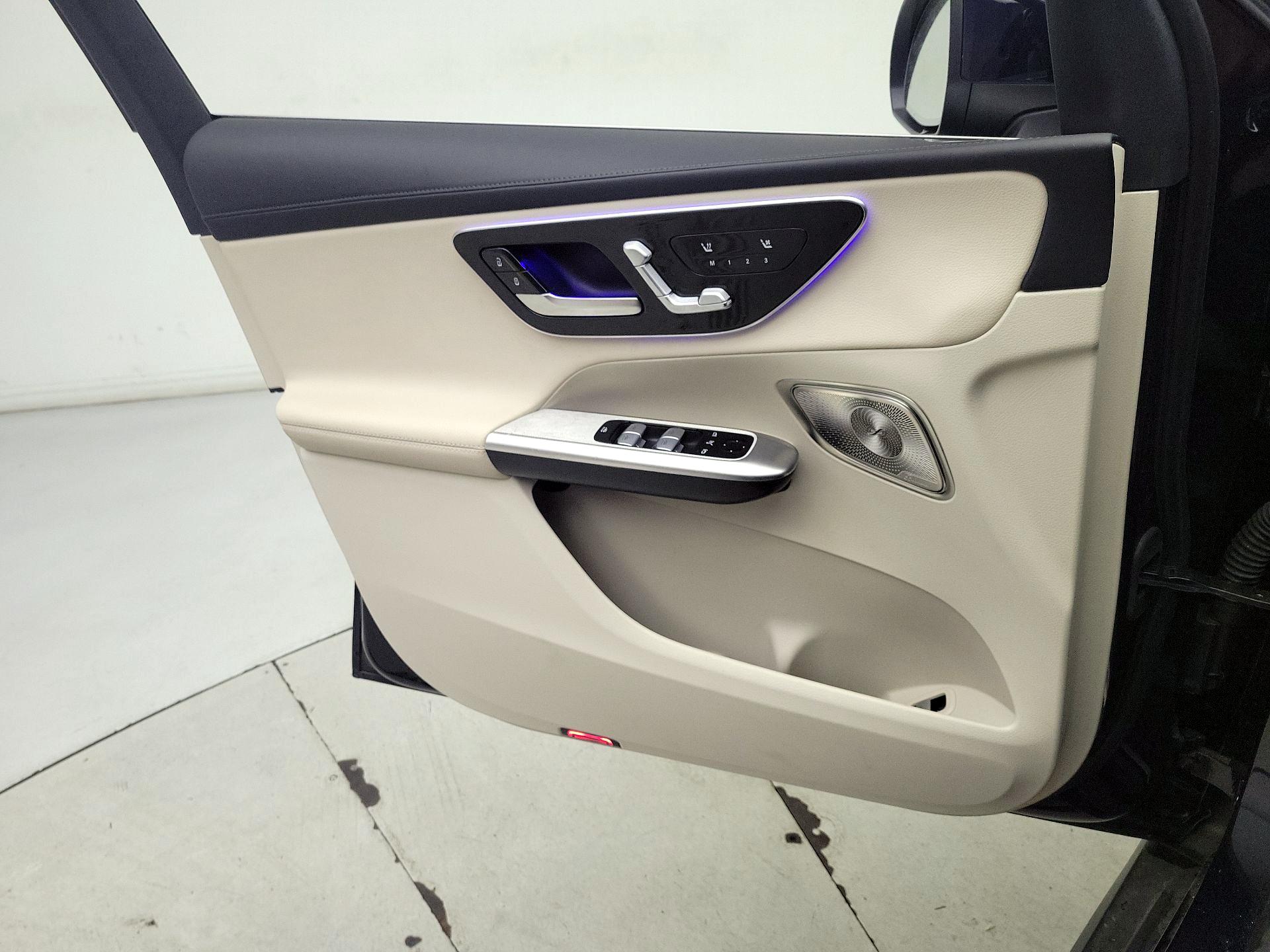 Thumbnail: 2024 Mercedes-Benz GLC - 12