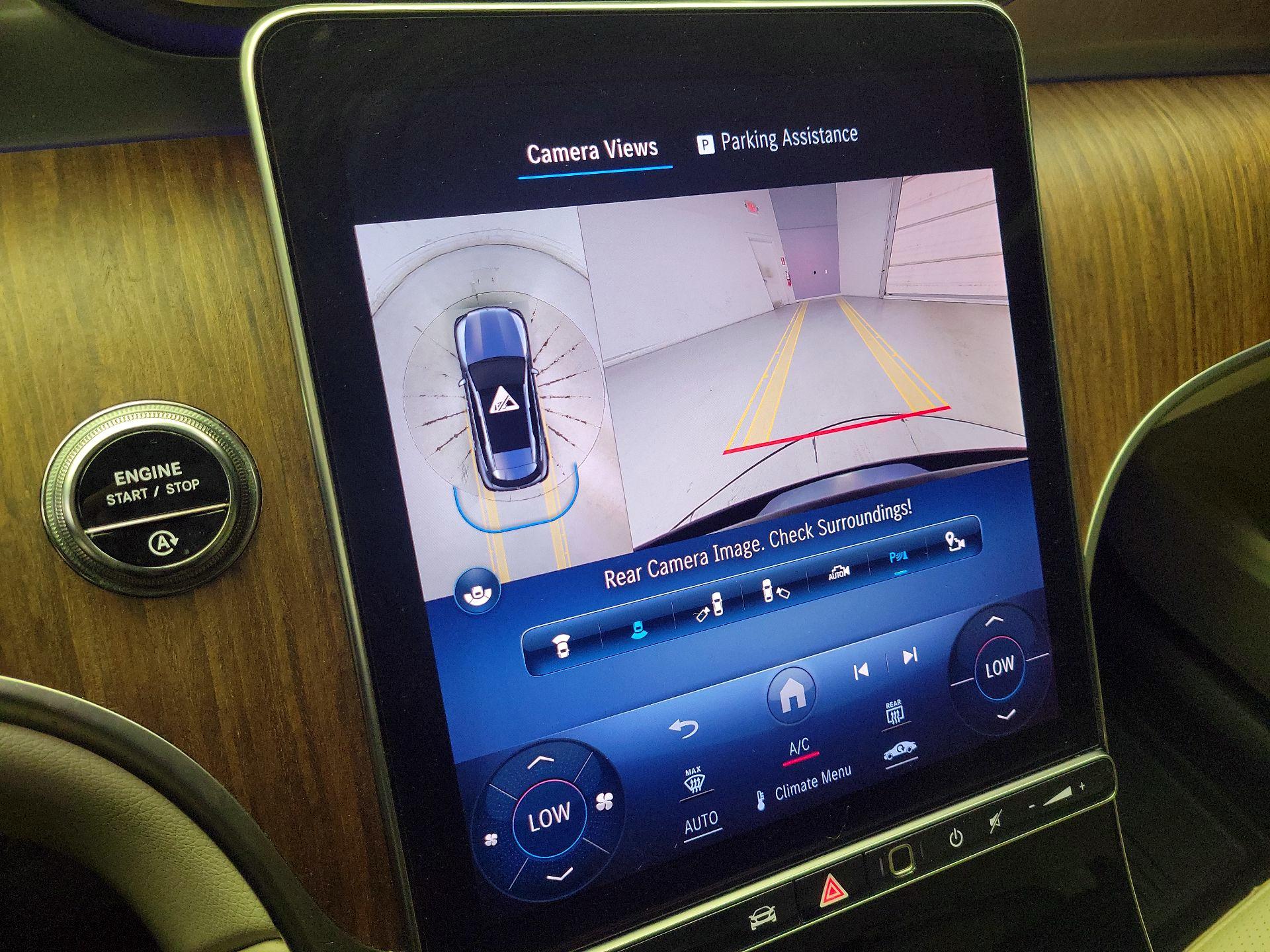 Thumbnail: 2024 Mercedes-Benz GLC - 15