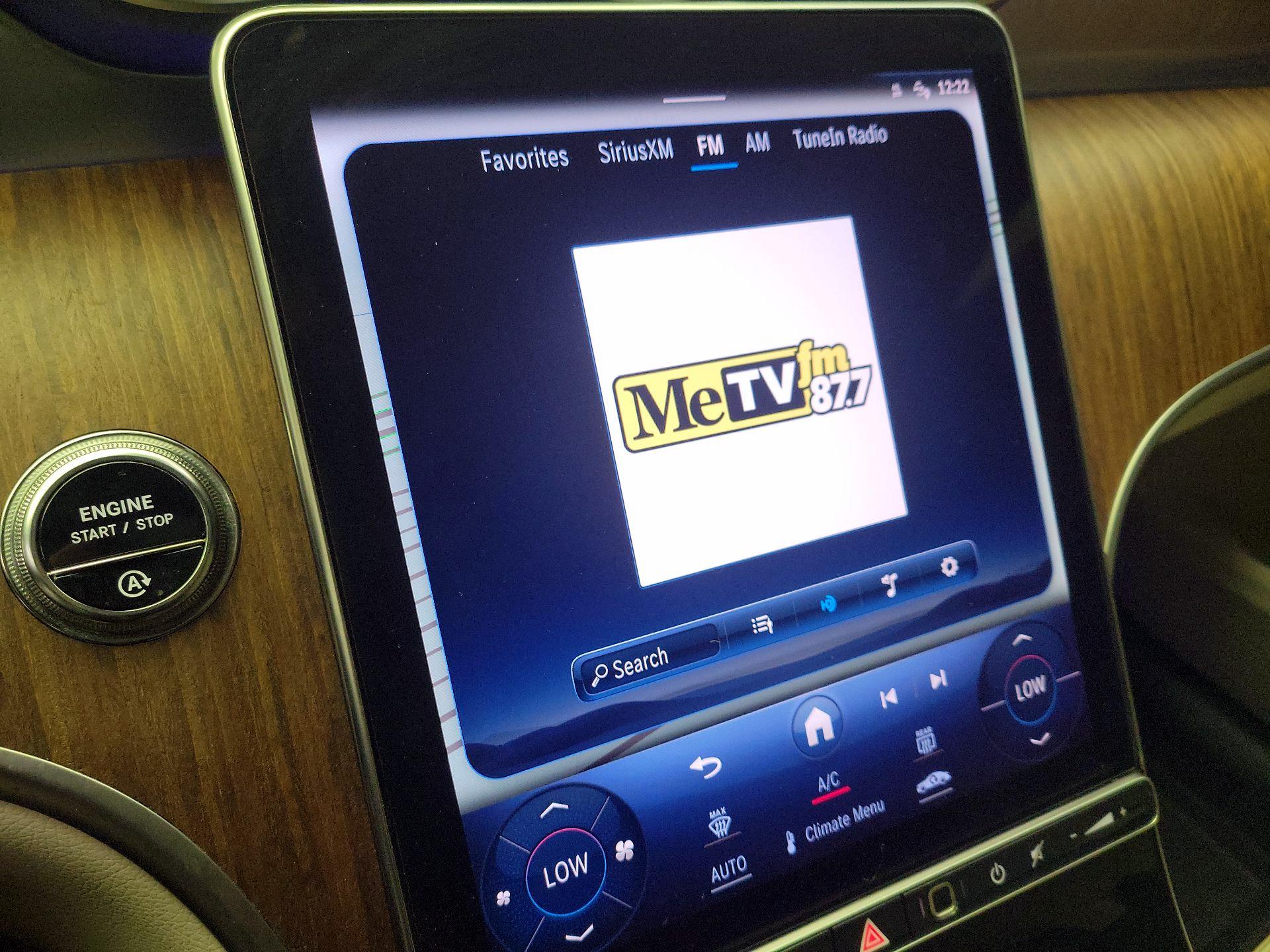 Thumbnail: 2024 Mercedes-Benz GLC - 16