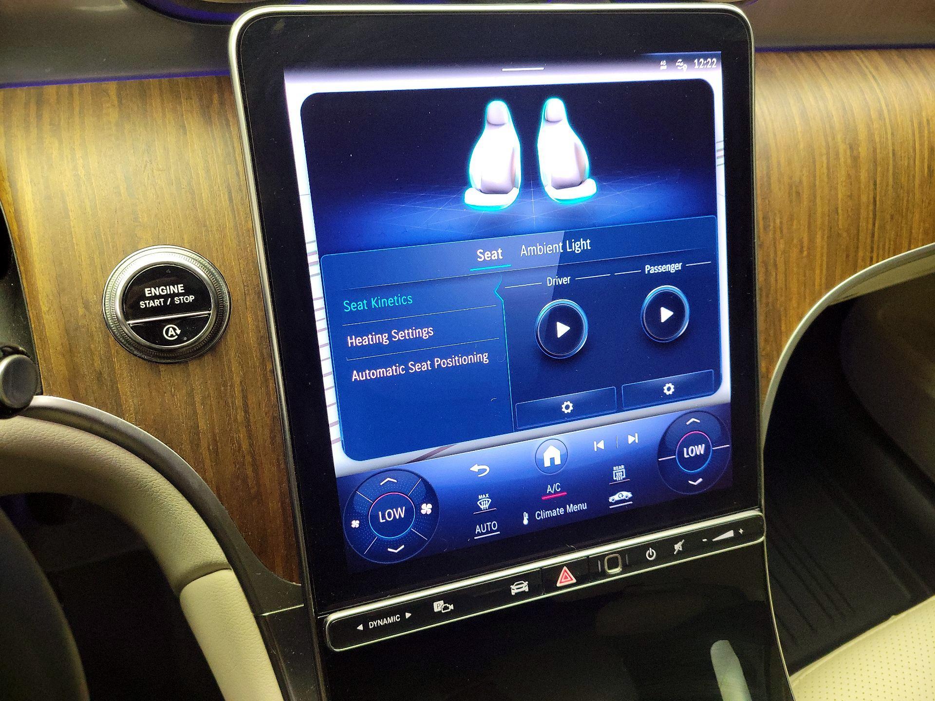 Thumbnail: 2024 Mercedes-Benz GLC - 17