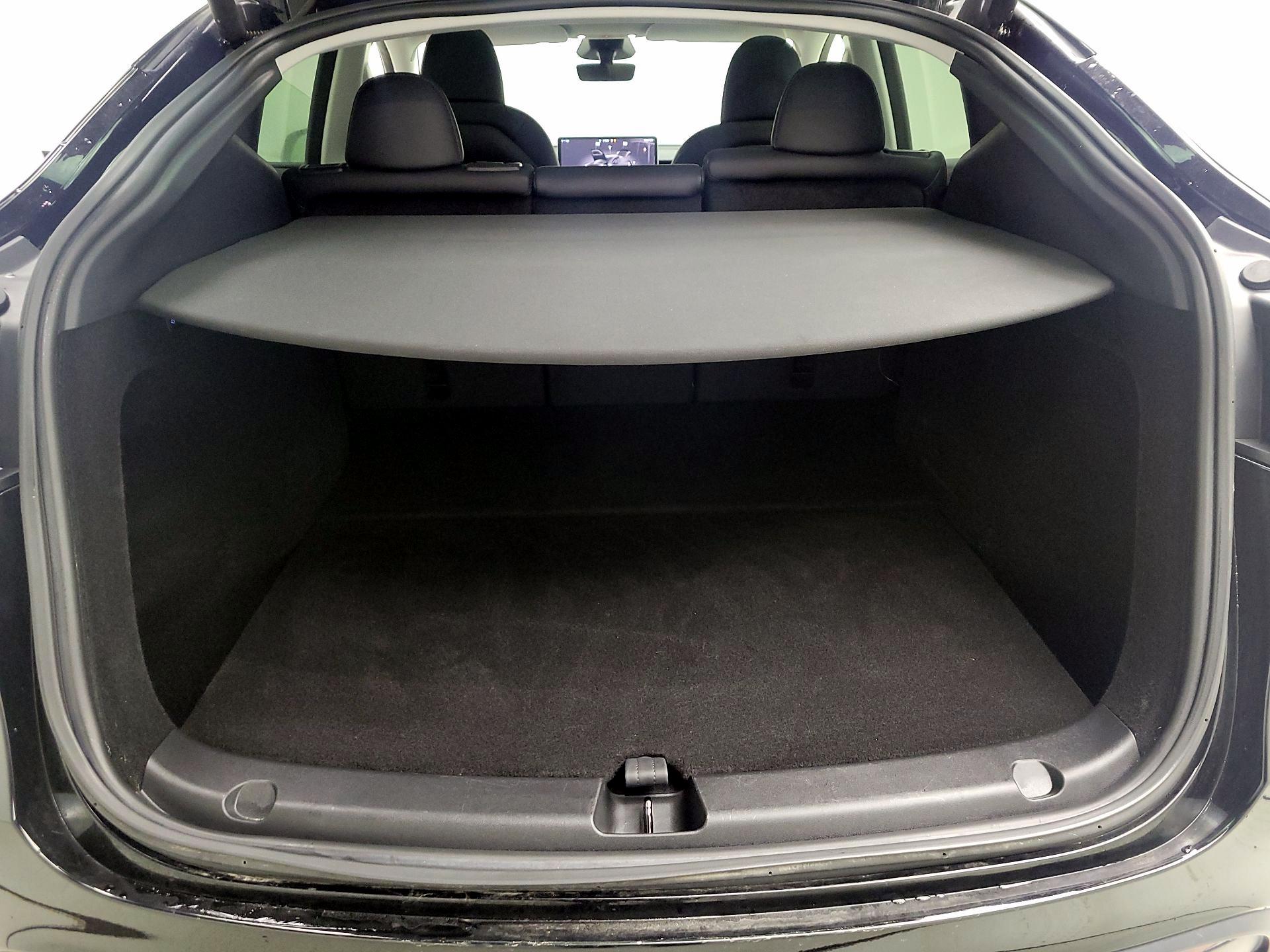 Thumbnail: 2023 Tesla Model Y - 18