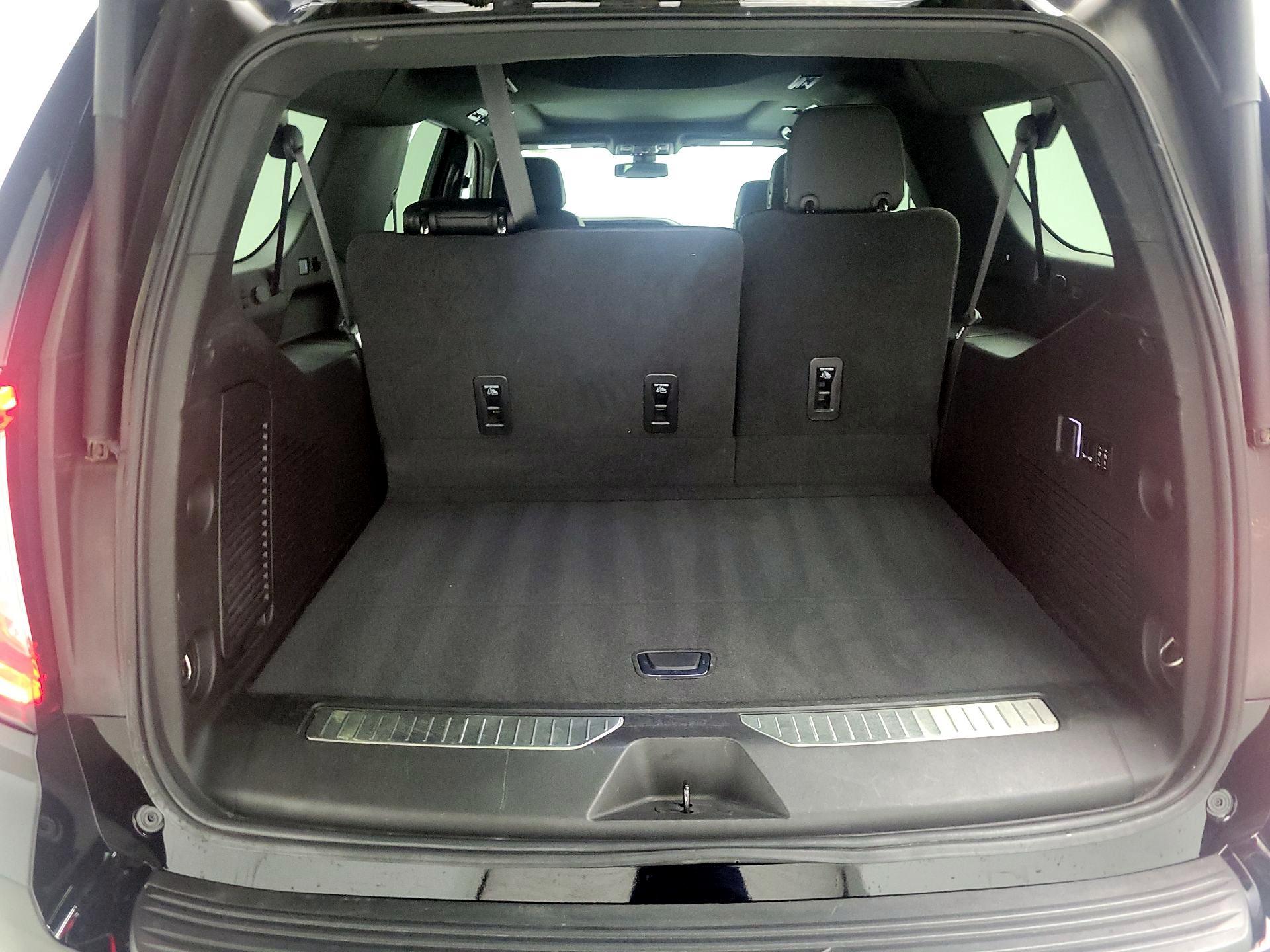 Thumbnail: 2022 GMC Yukon XL - 19