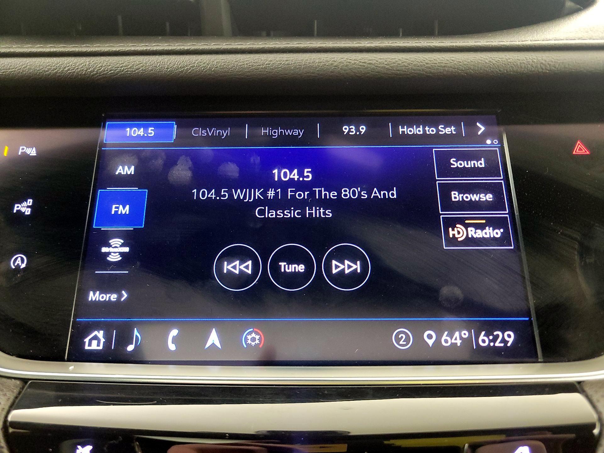 Thumbnail: 2020 Cadillac XT5 - 16