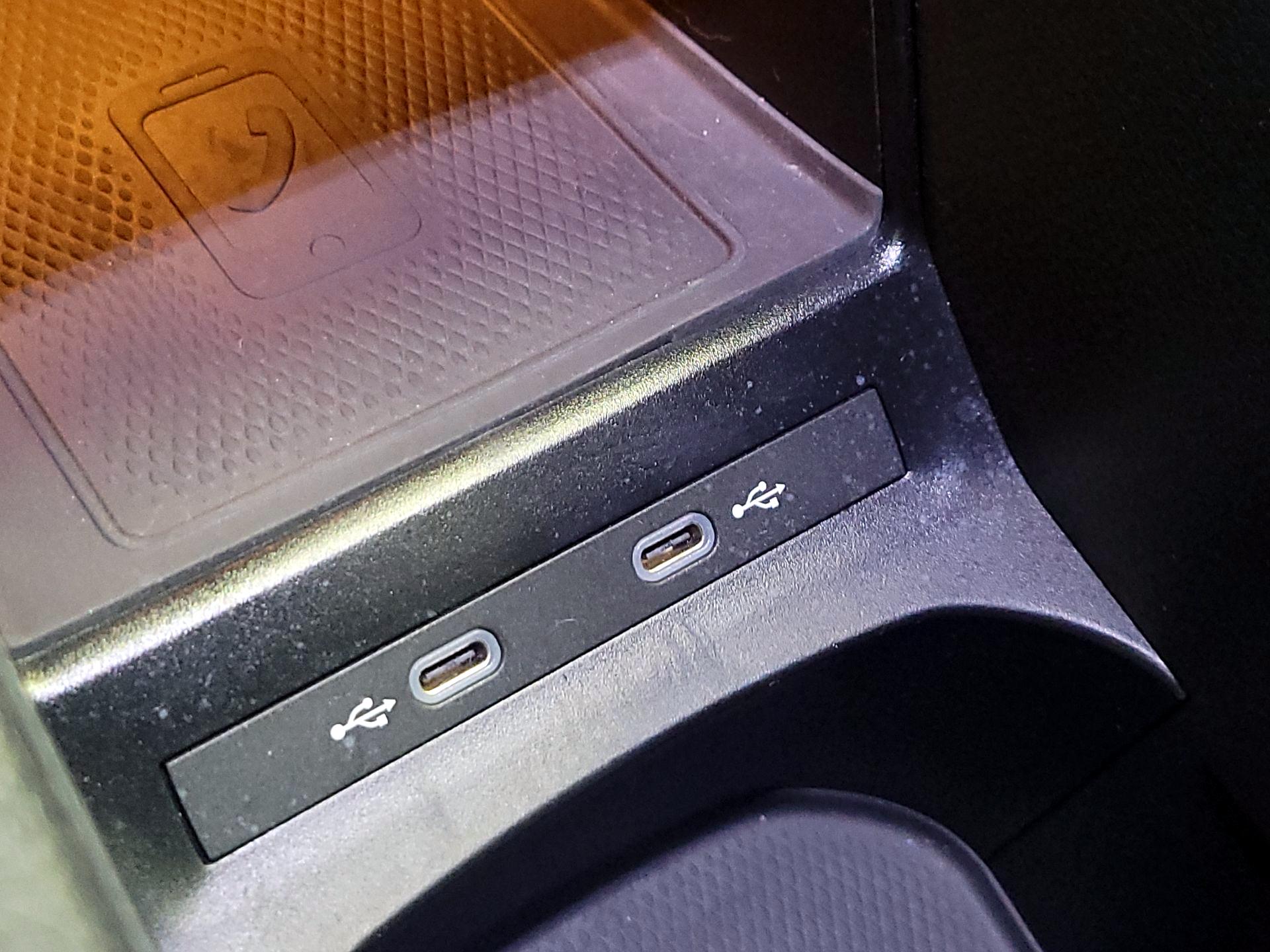 Thumbnail: 2022 Volkswagen ID.4 - 18