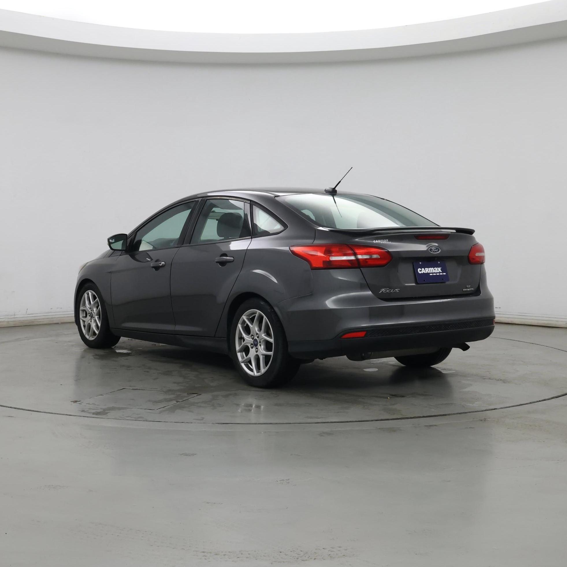 Thumbnail: 2015 Ford Focus - 2