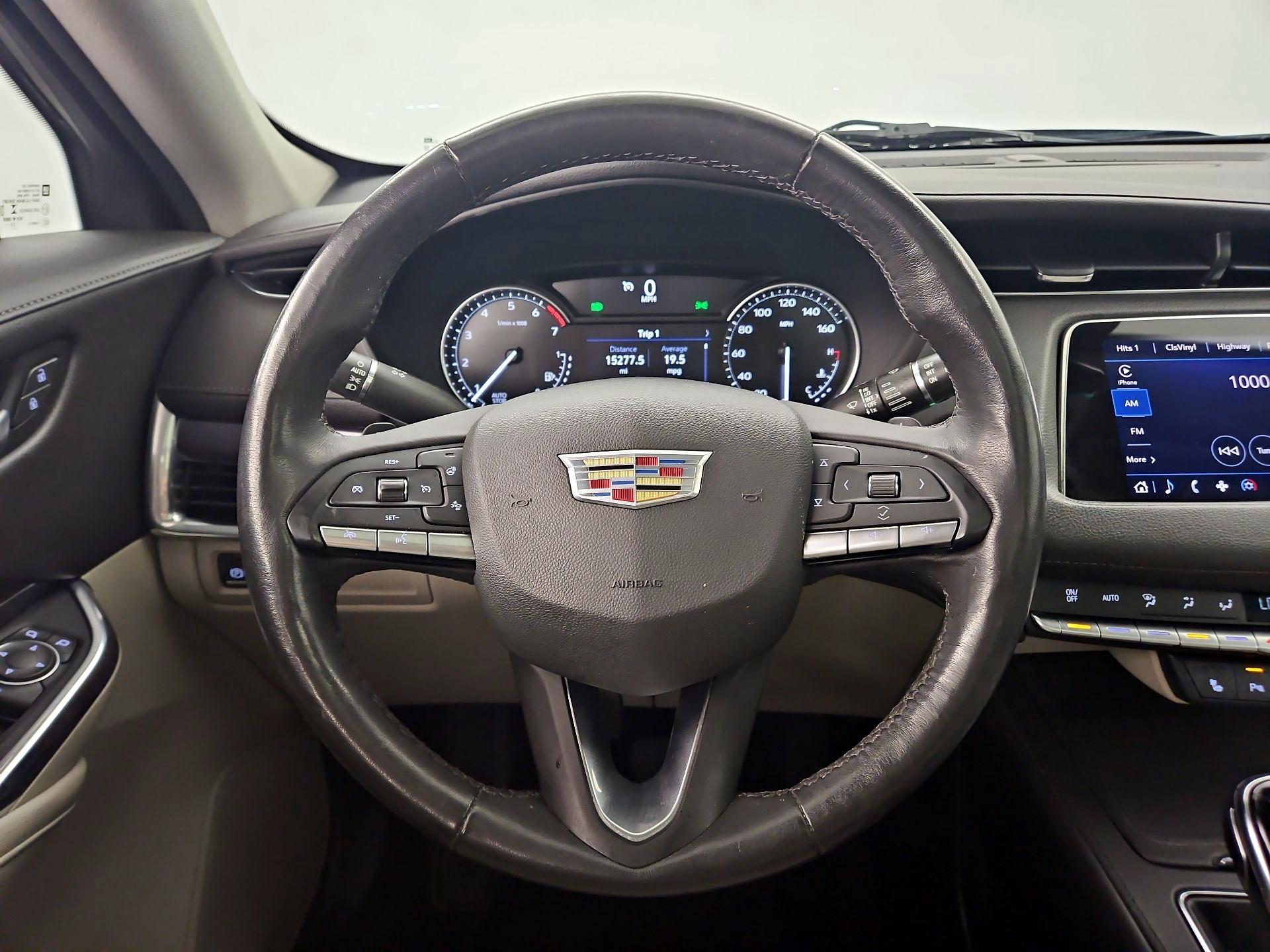 Thumbnail: 2023 Cadillac XT4 - 10