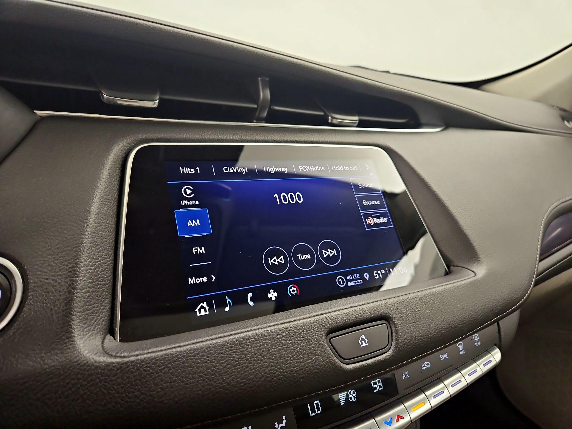 Thumbnail: 2023 Cadillac XT4 - 15