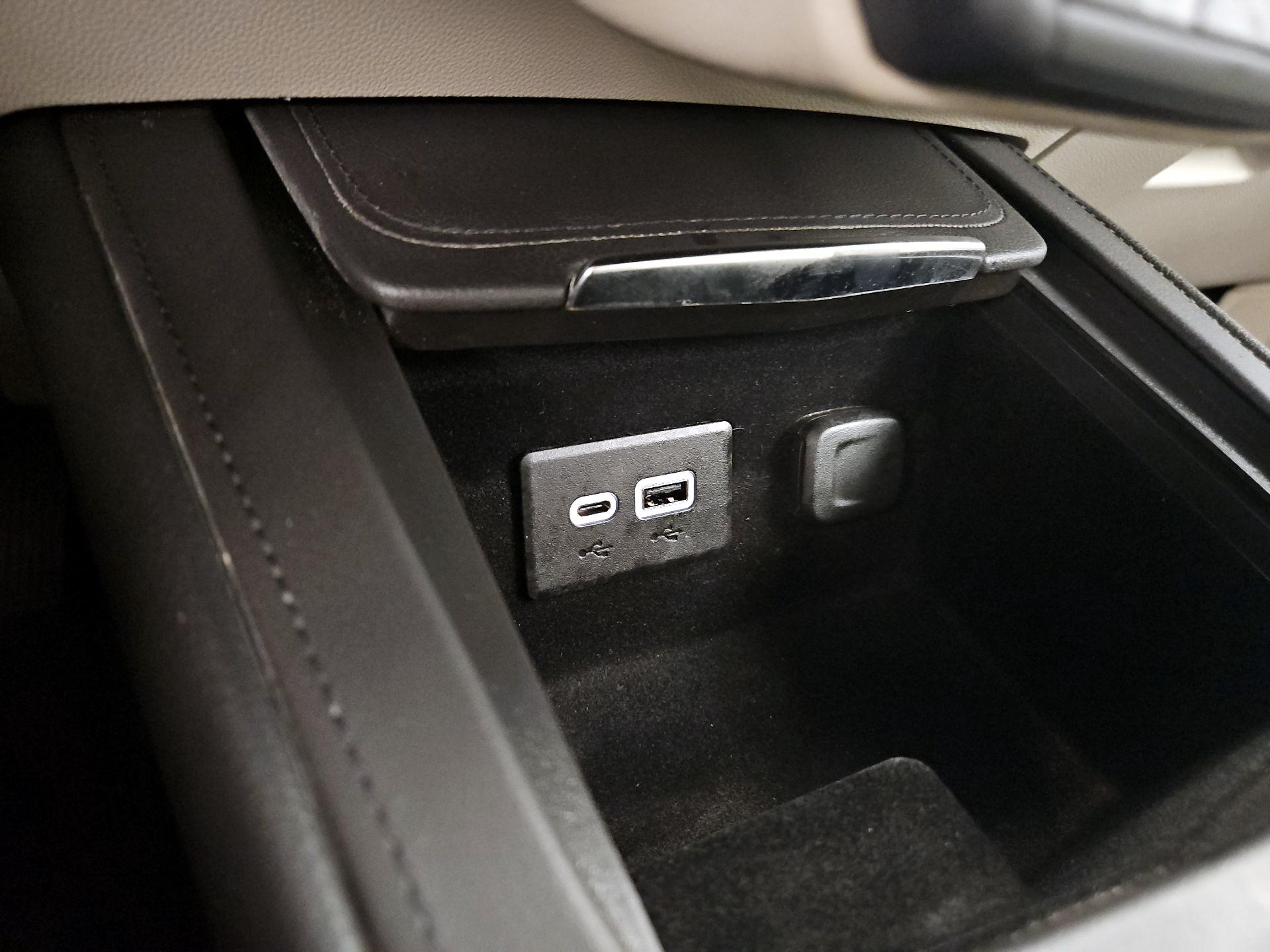 Thumbnail: 2023 Cadillac XT4 - 18