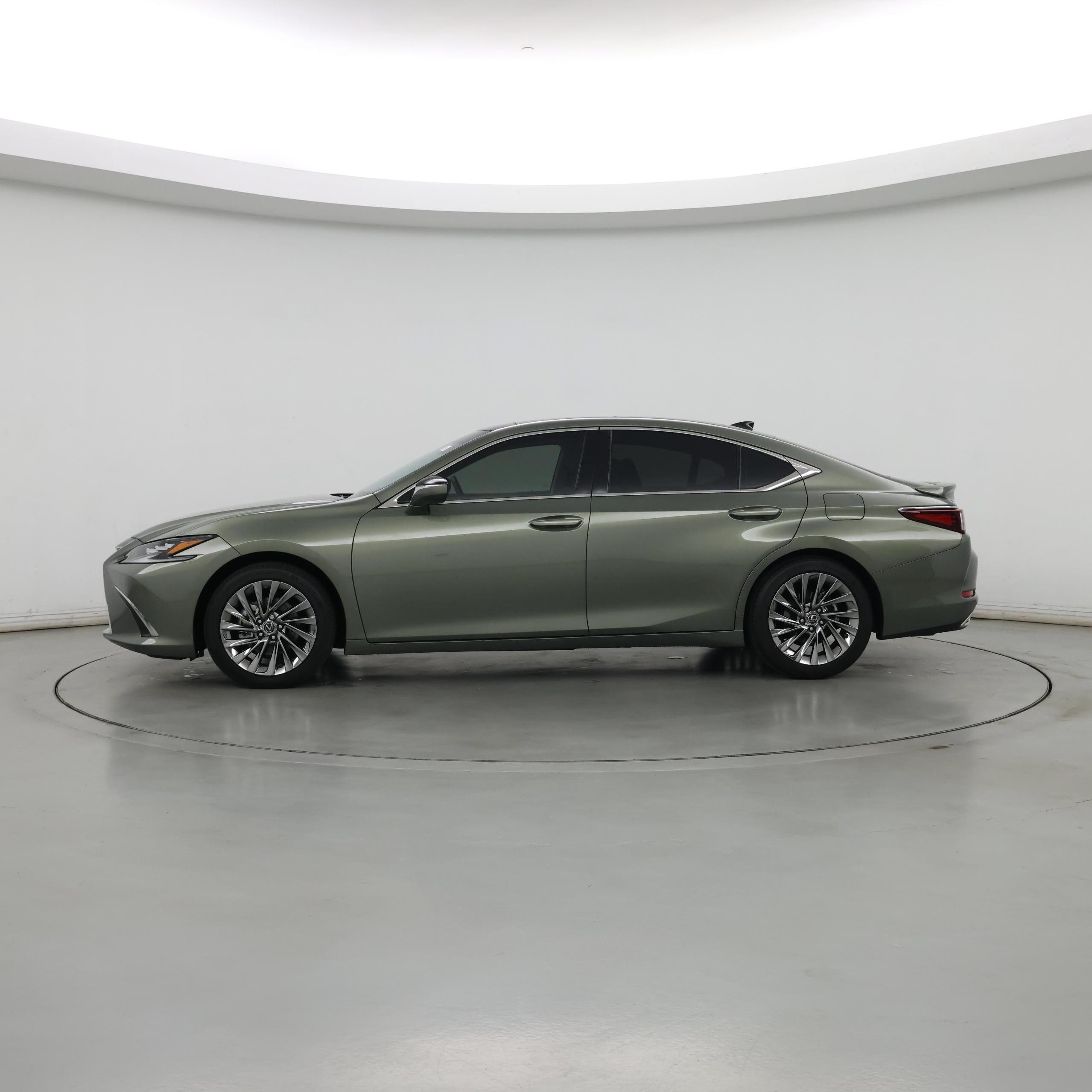 Thumbnail: 2024 Lexus ES - 3