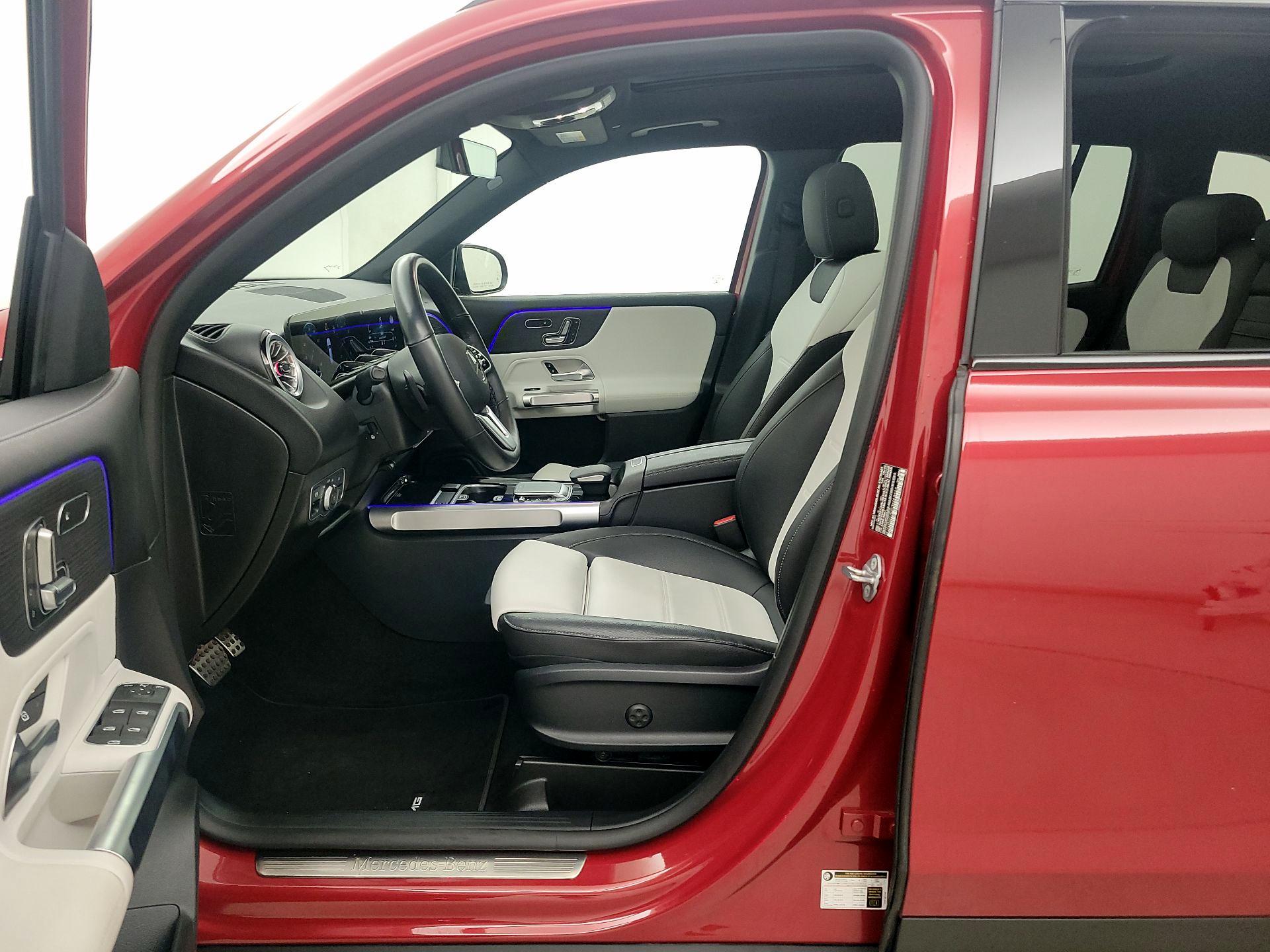 Thumbnail: 2023 Mercedes-Benz GLB - 11