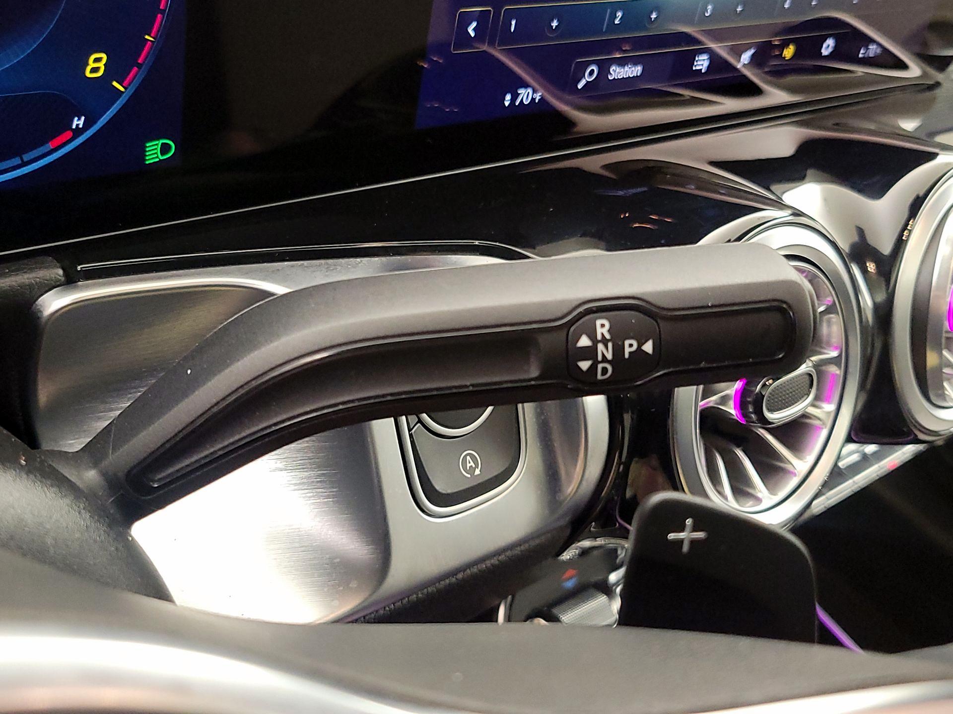 Thumbnail: 2023 Mercedes-Benz GLB - 17