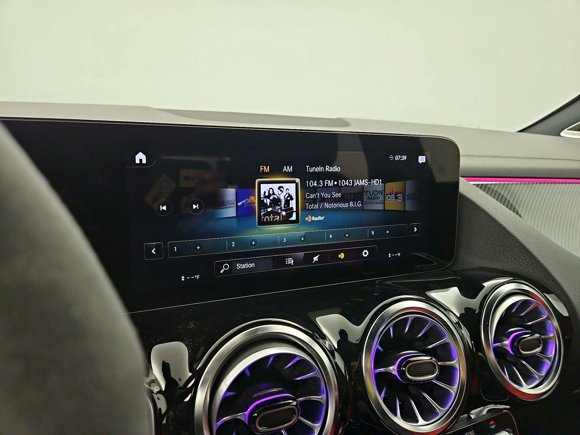 Thumbnail: 2023 Mercedes-Benz GLA - 16