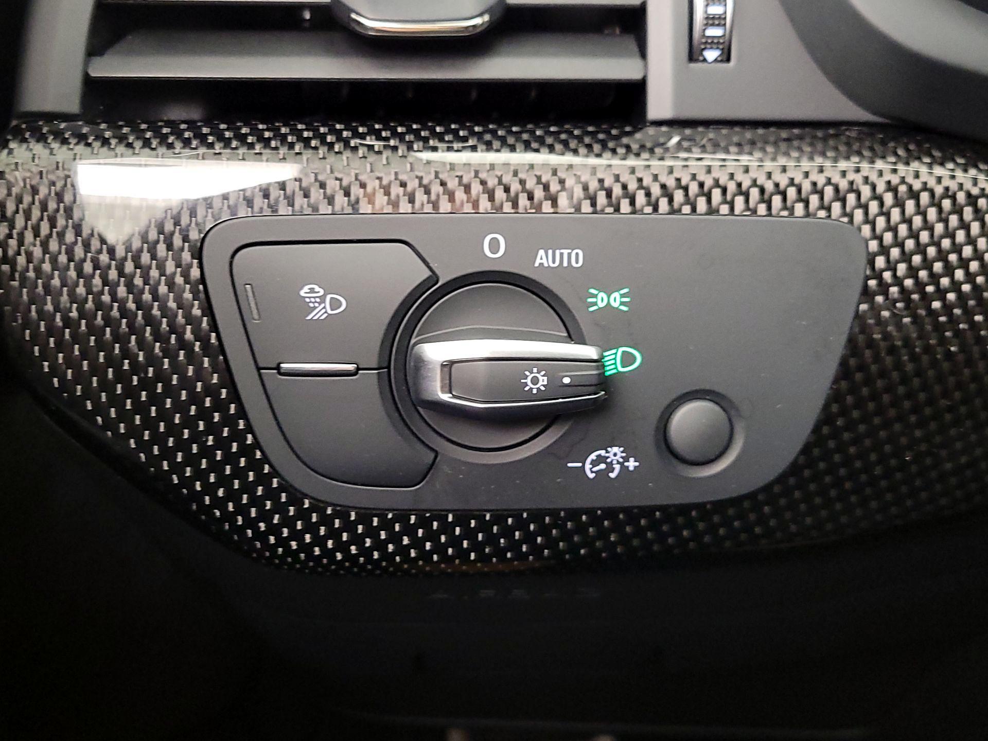 Thumbnail: 2020 Audi S4 - 13