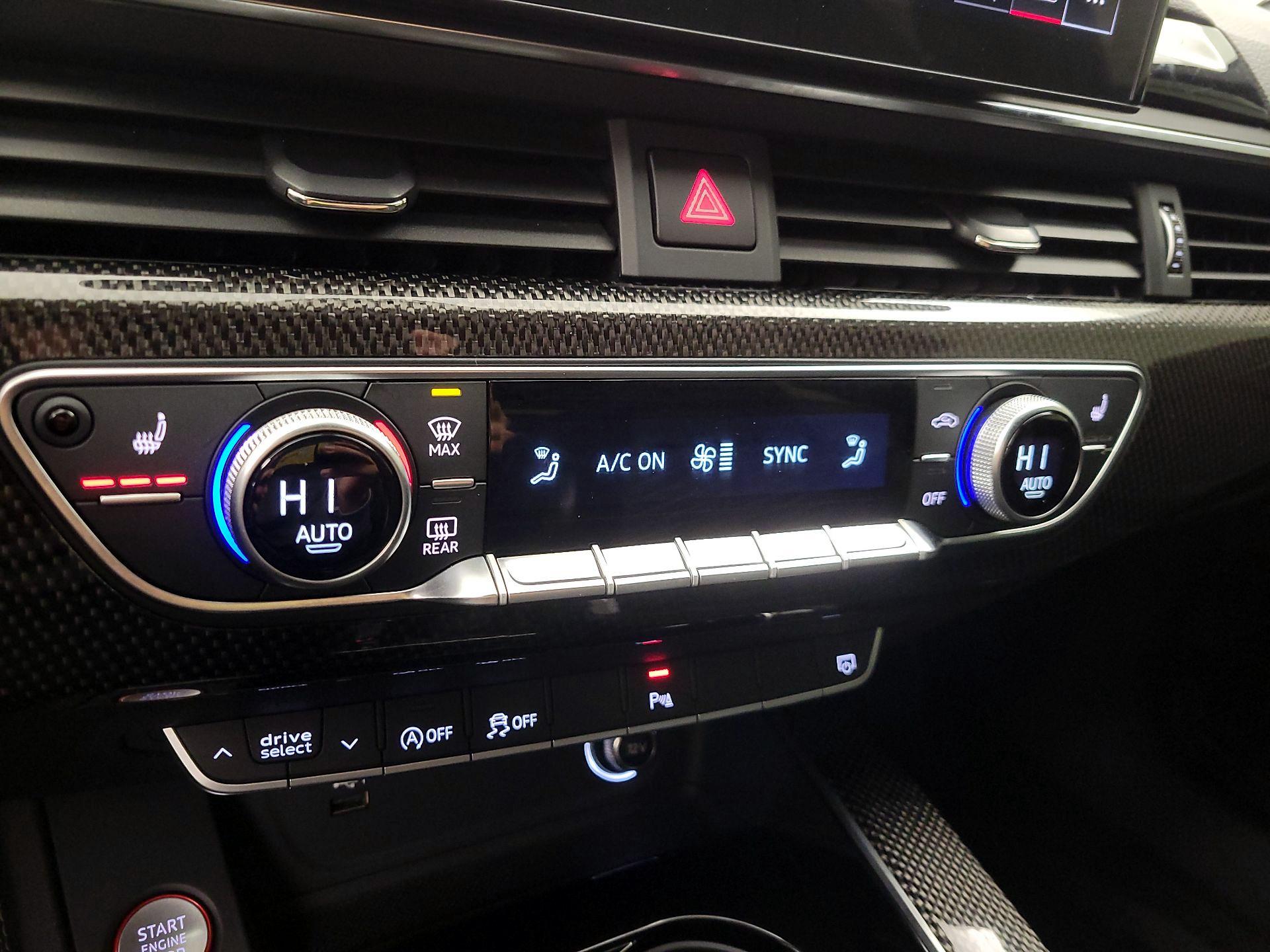 Thumbnail: 2020 Audi S4 - 16