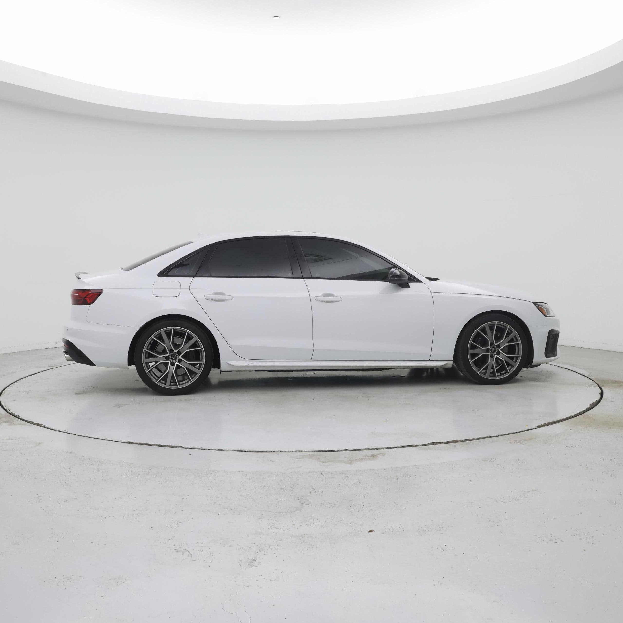 Thumbnail: 2020 Audi S4 - 7