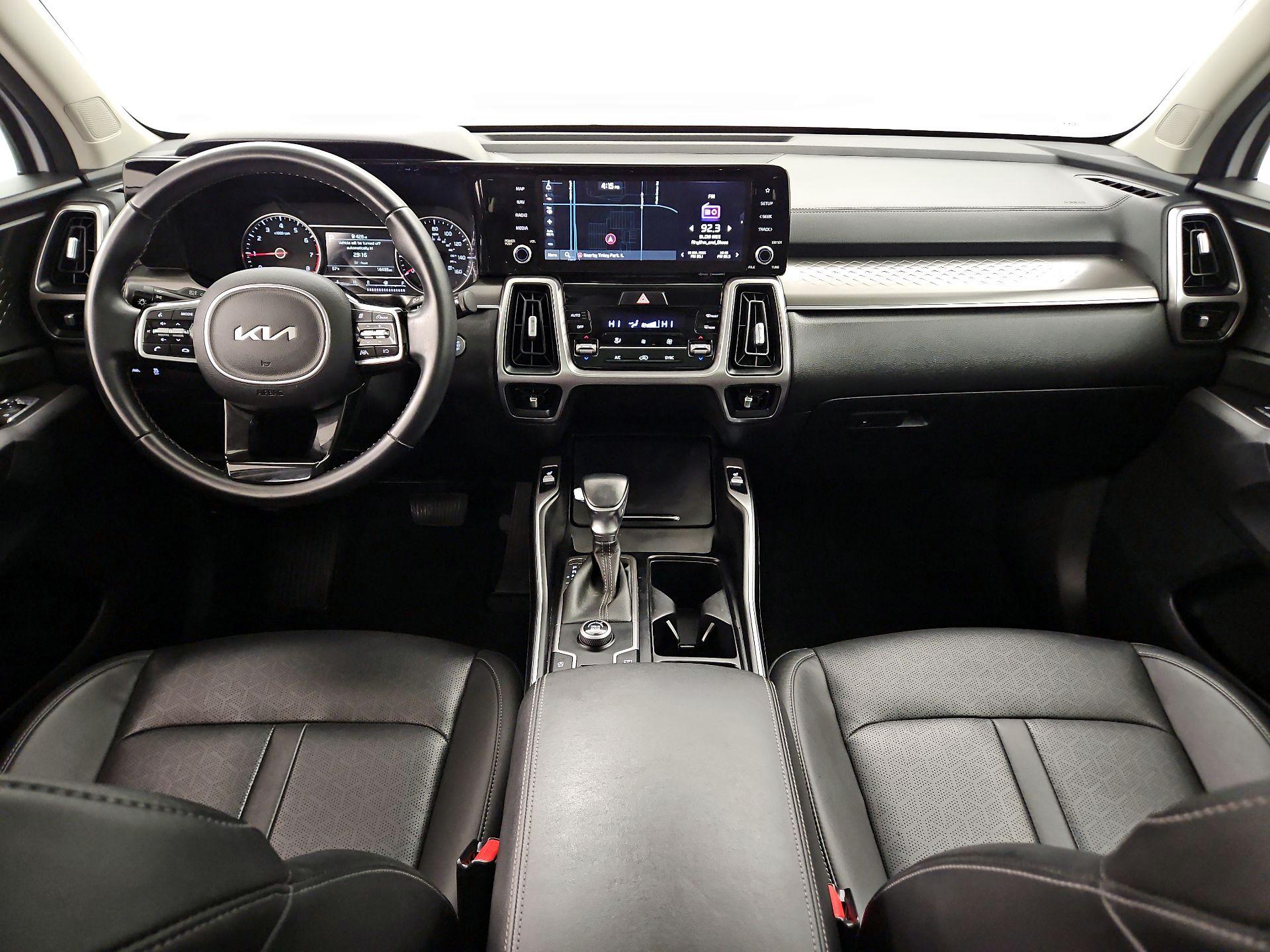 Thumbnail: 2022 Kia Sorento - 9