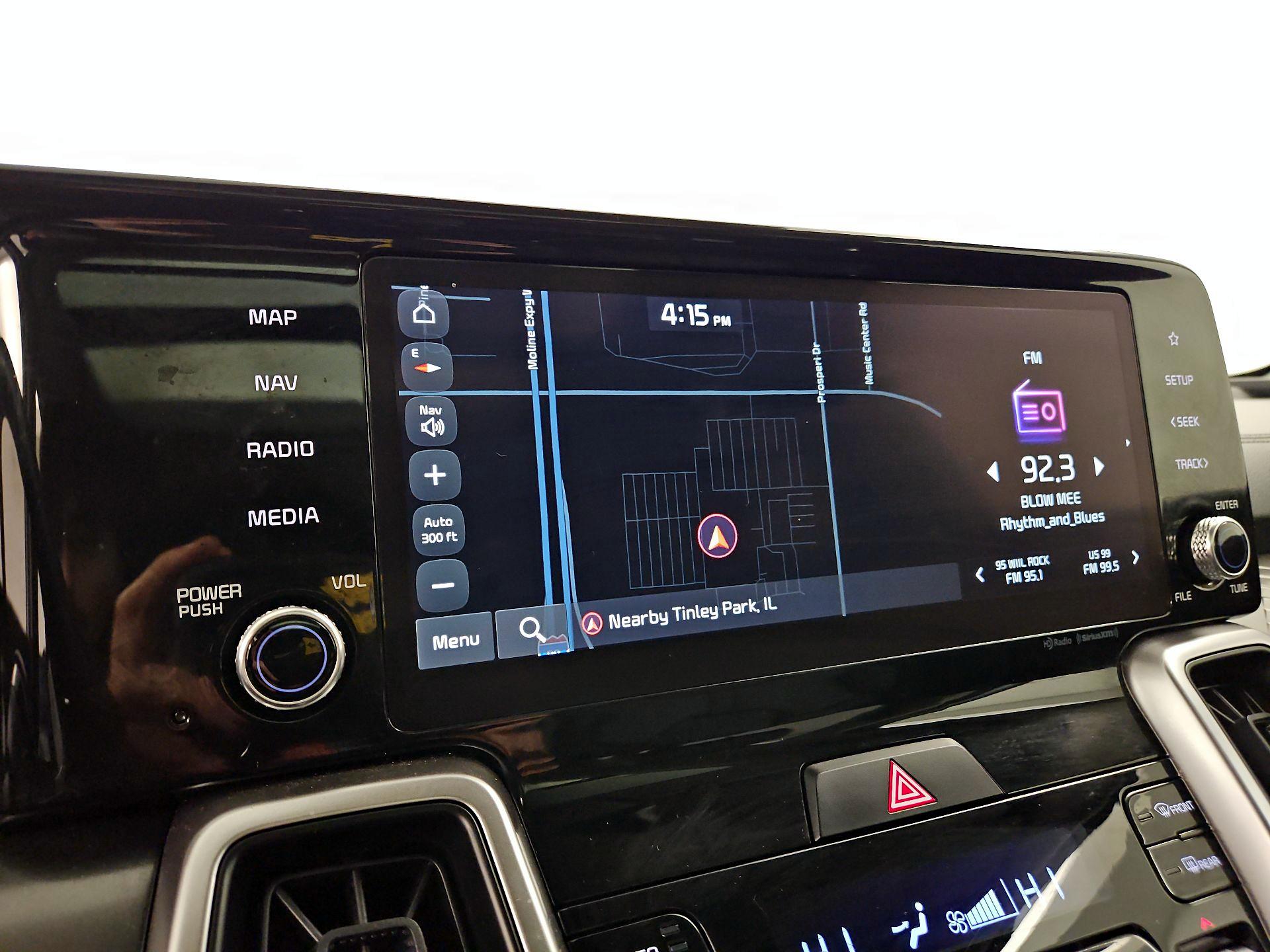 Thumbnail: 2022 Kia Sorento - 14