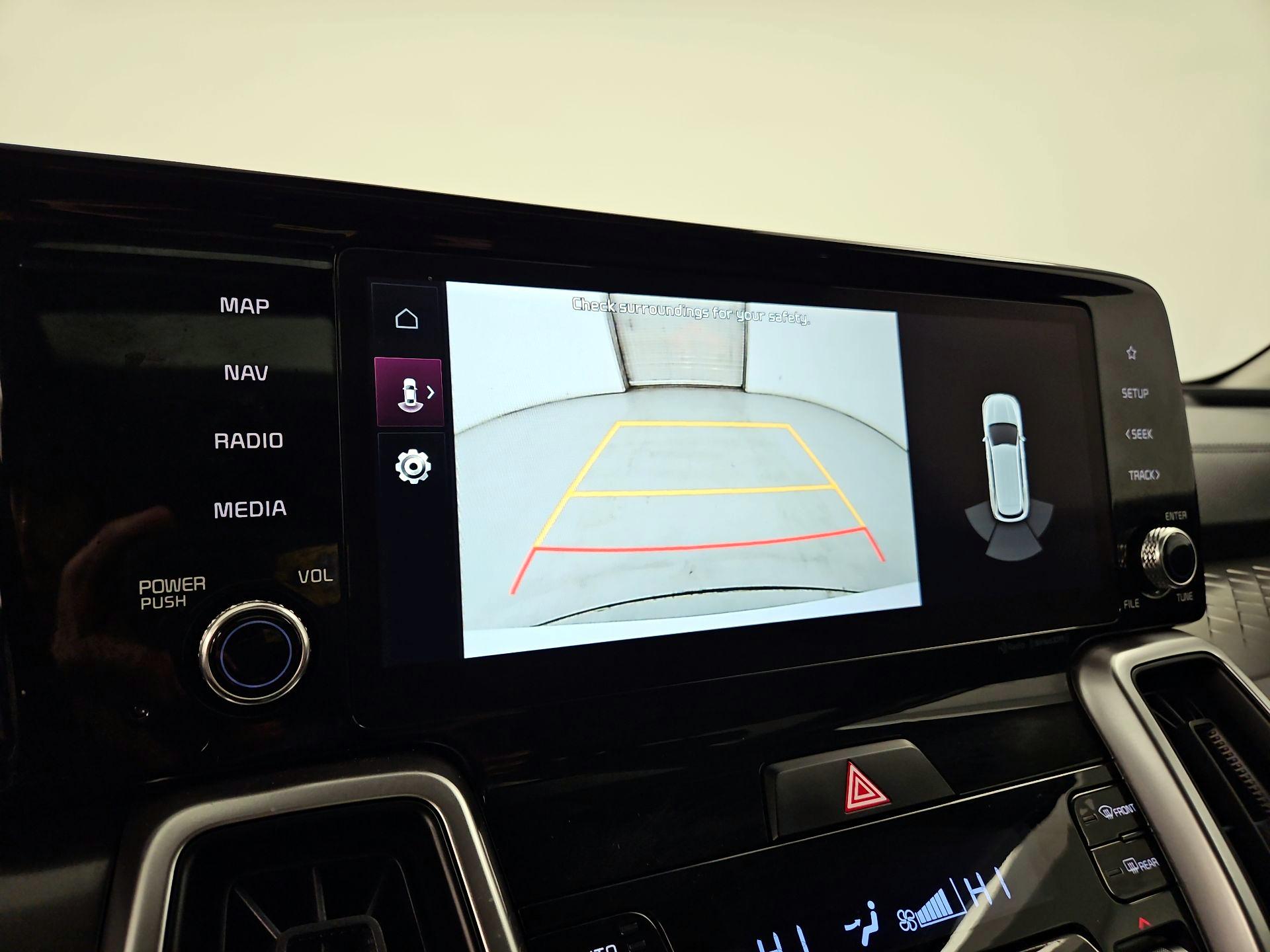 Thumbnail: 2022 Kia Sorento - 15