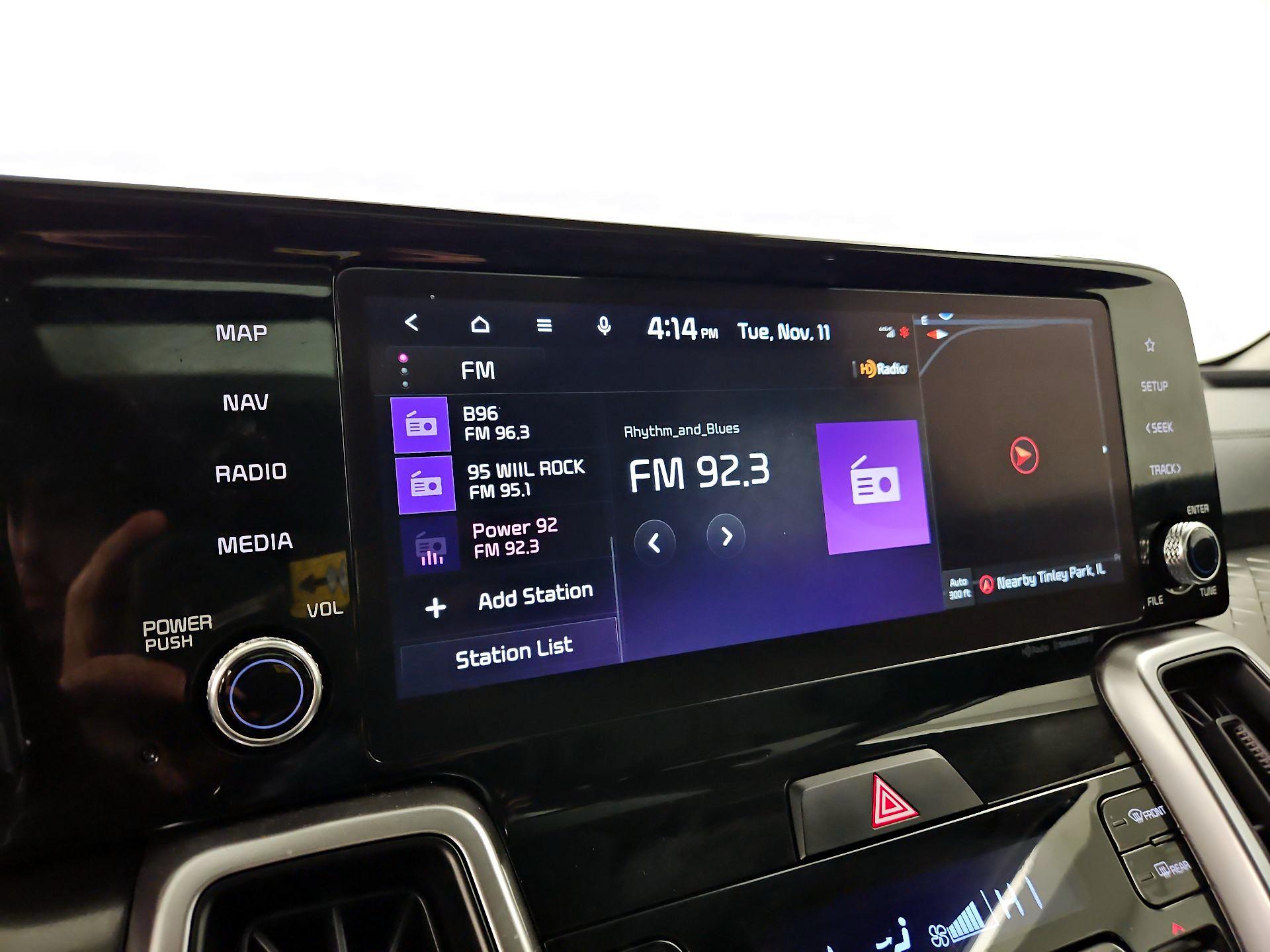 Thumbnail: 2022 Kia Sorento - 16