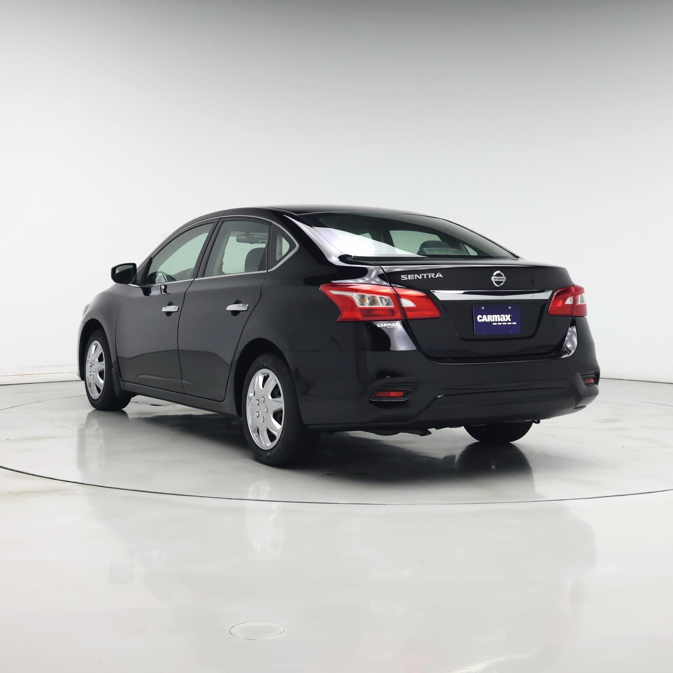 Thumbnail: 2017 Nissan Sentra - 2