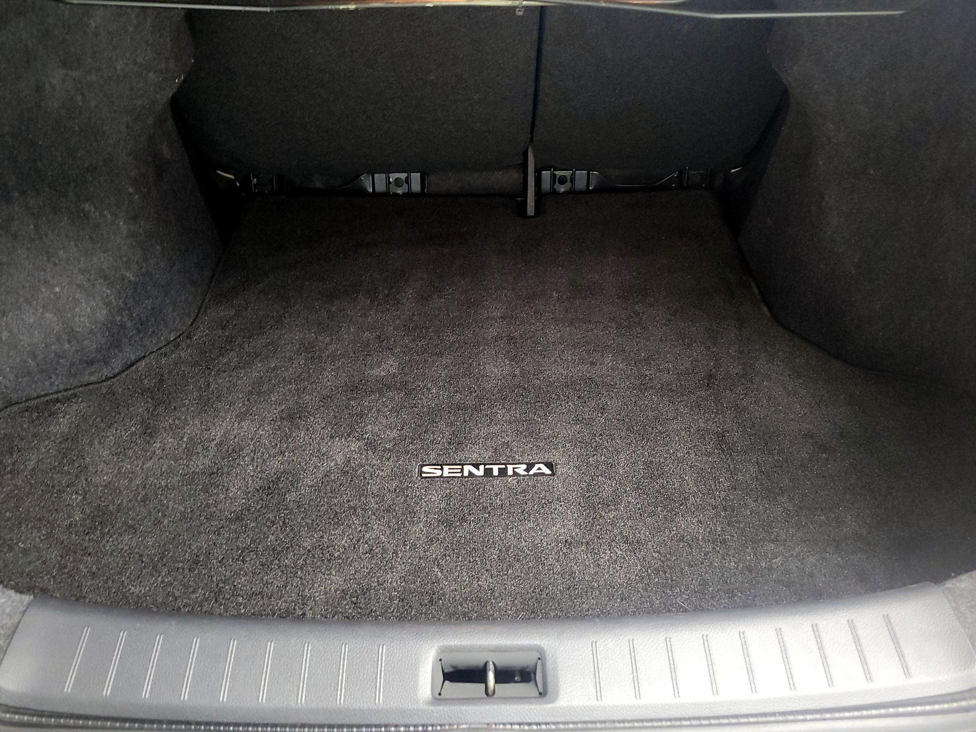 Thumbnail: 2017 Nissan Sentra - 19