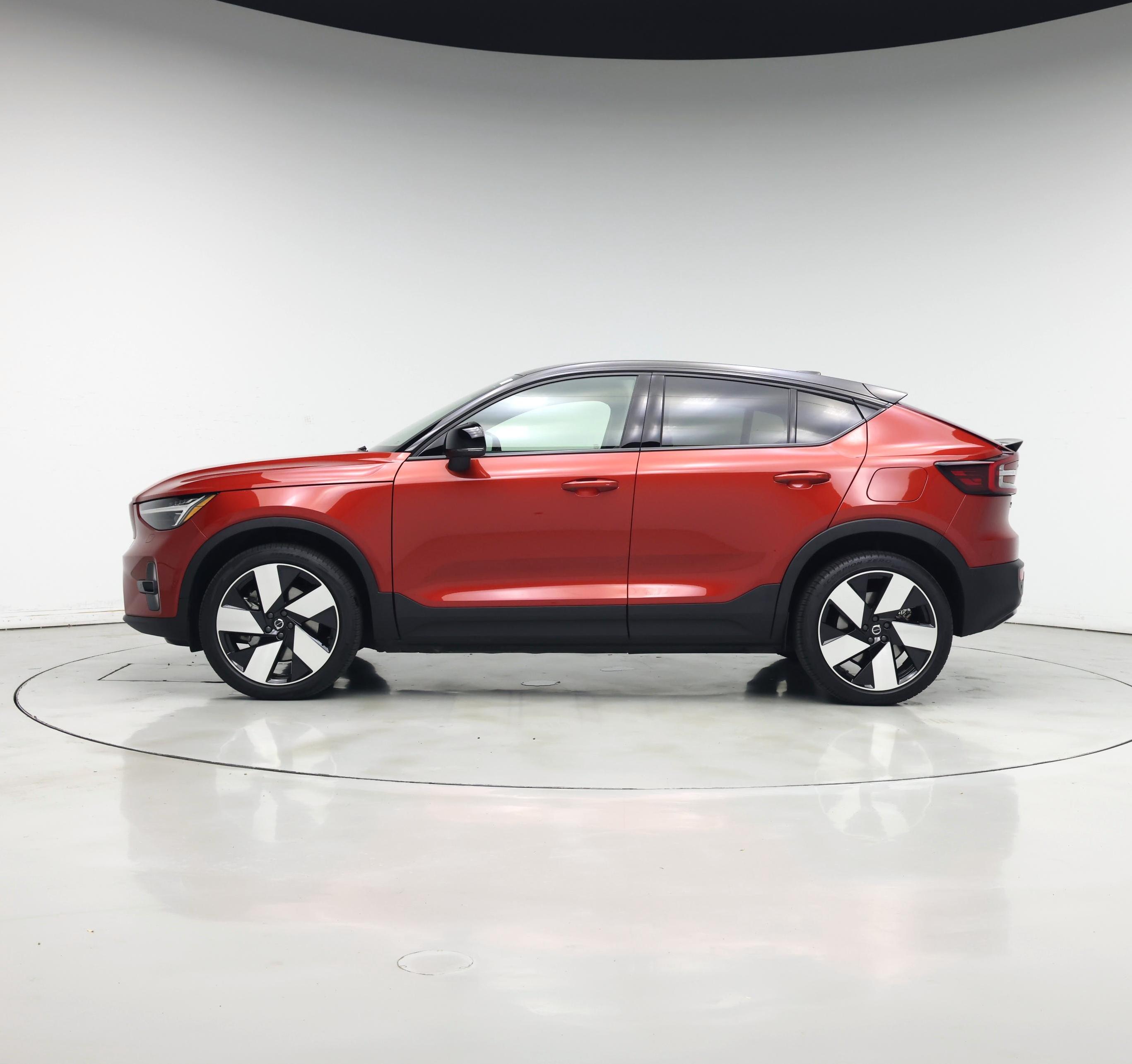 Thumbnail: 2022 Volvo C40 - 3
