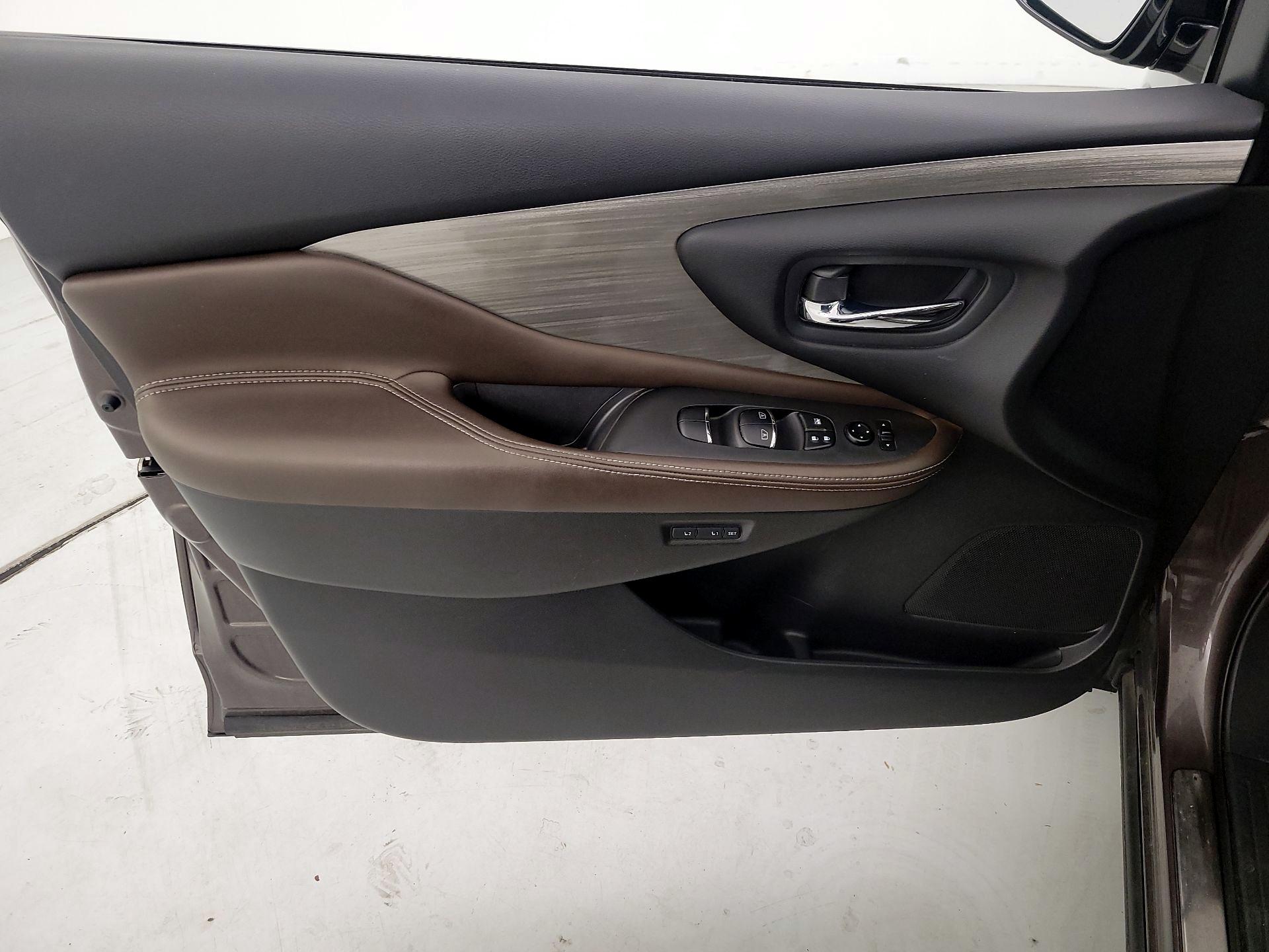 Thumbnail: 2015 Nissan Murano - 12