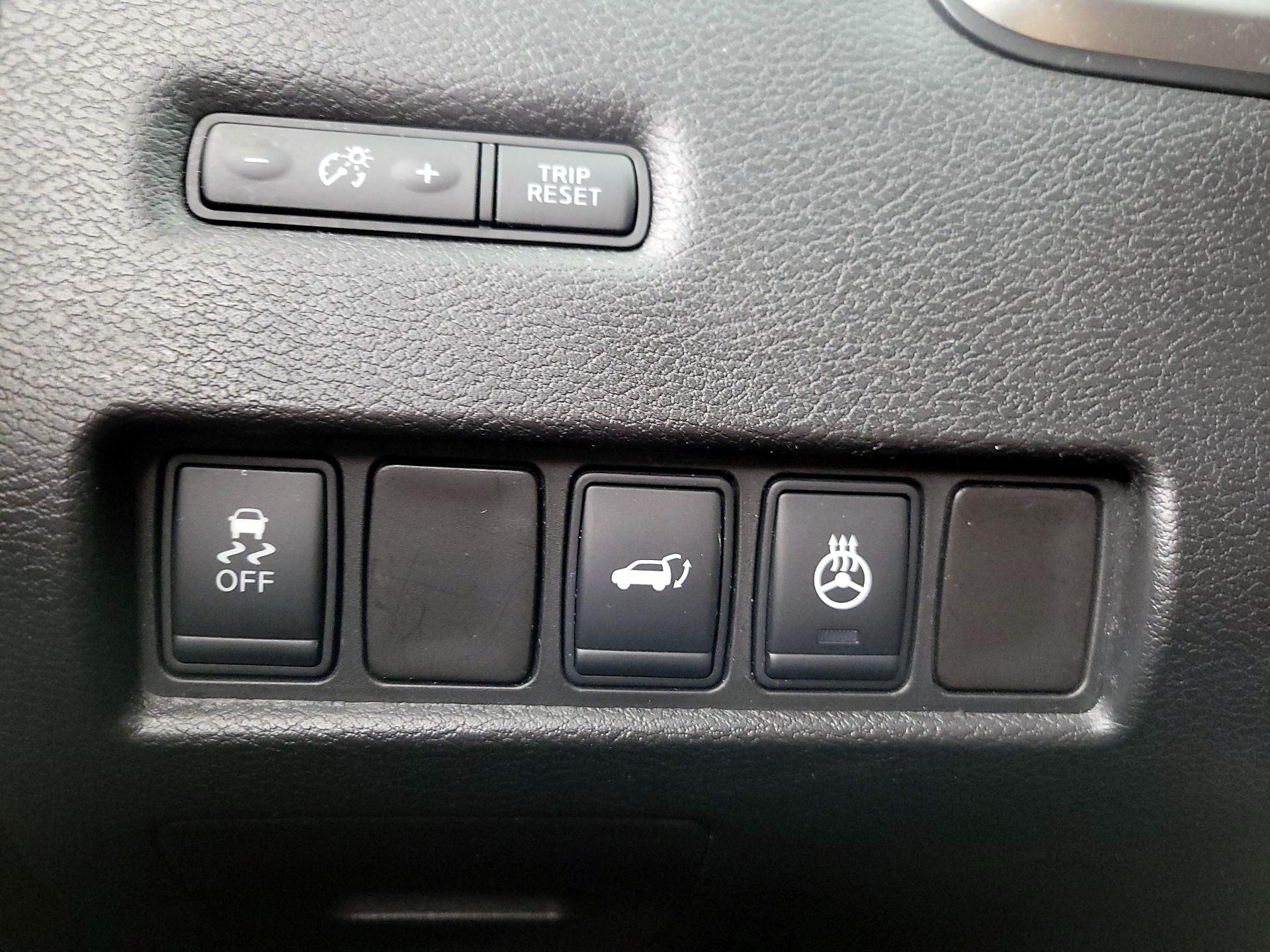 Thumbnail: 2015 Nissan Murano - 13