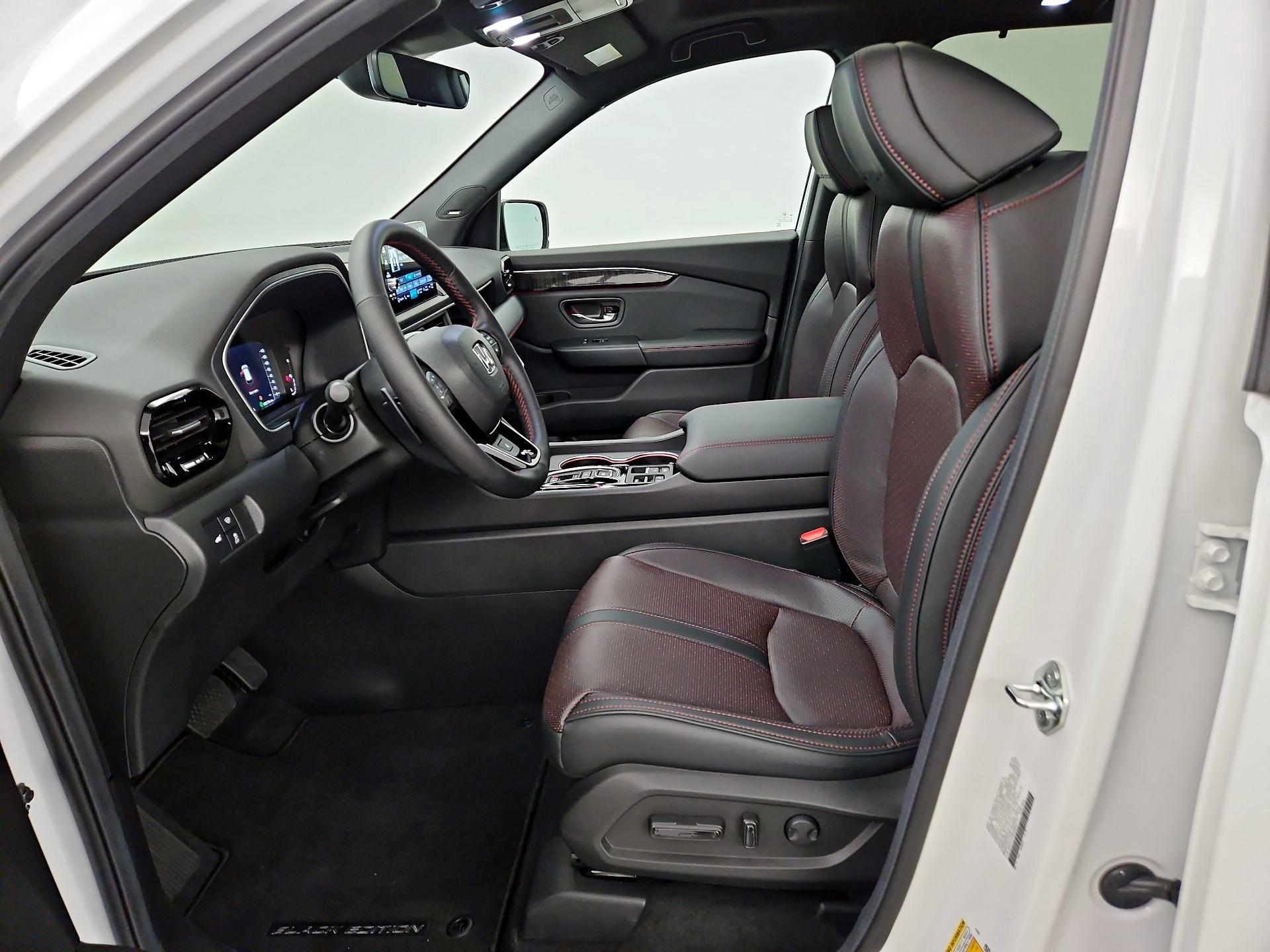 Thumbnail: 2025 Honda Pilot - 11