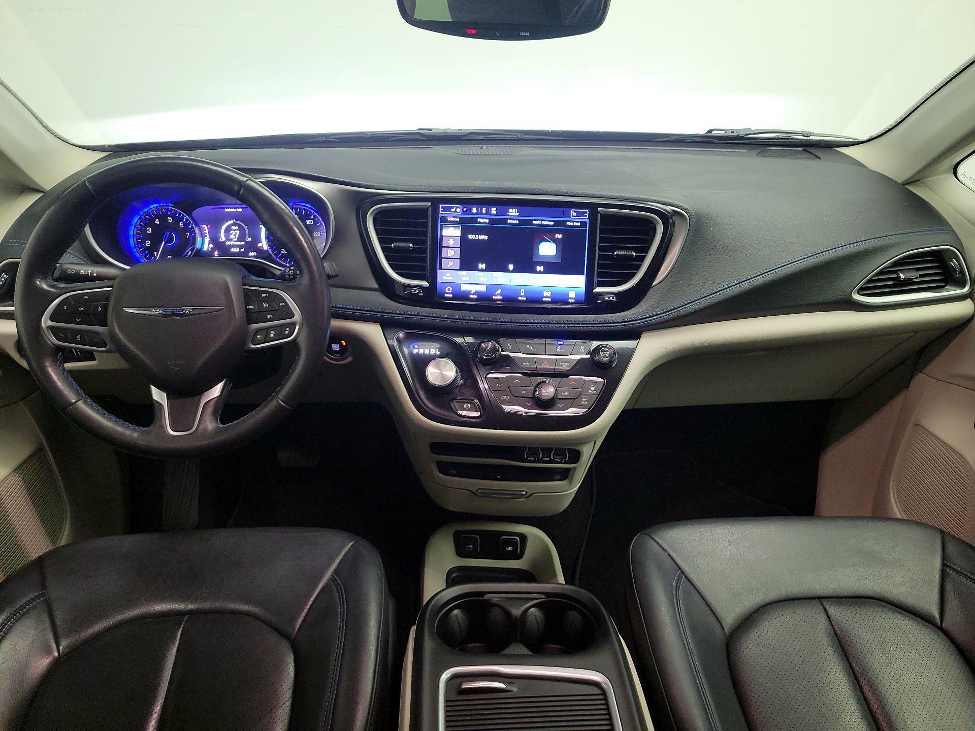 Thumbnail: 2021 Chrysler Pacifica - 9