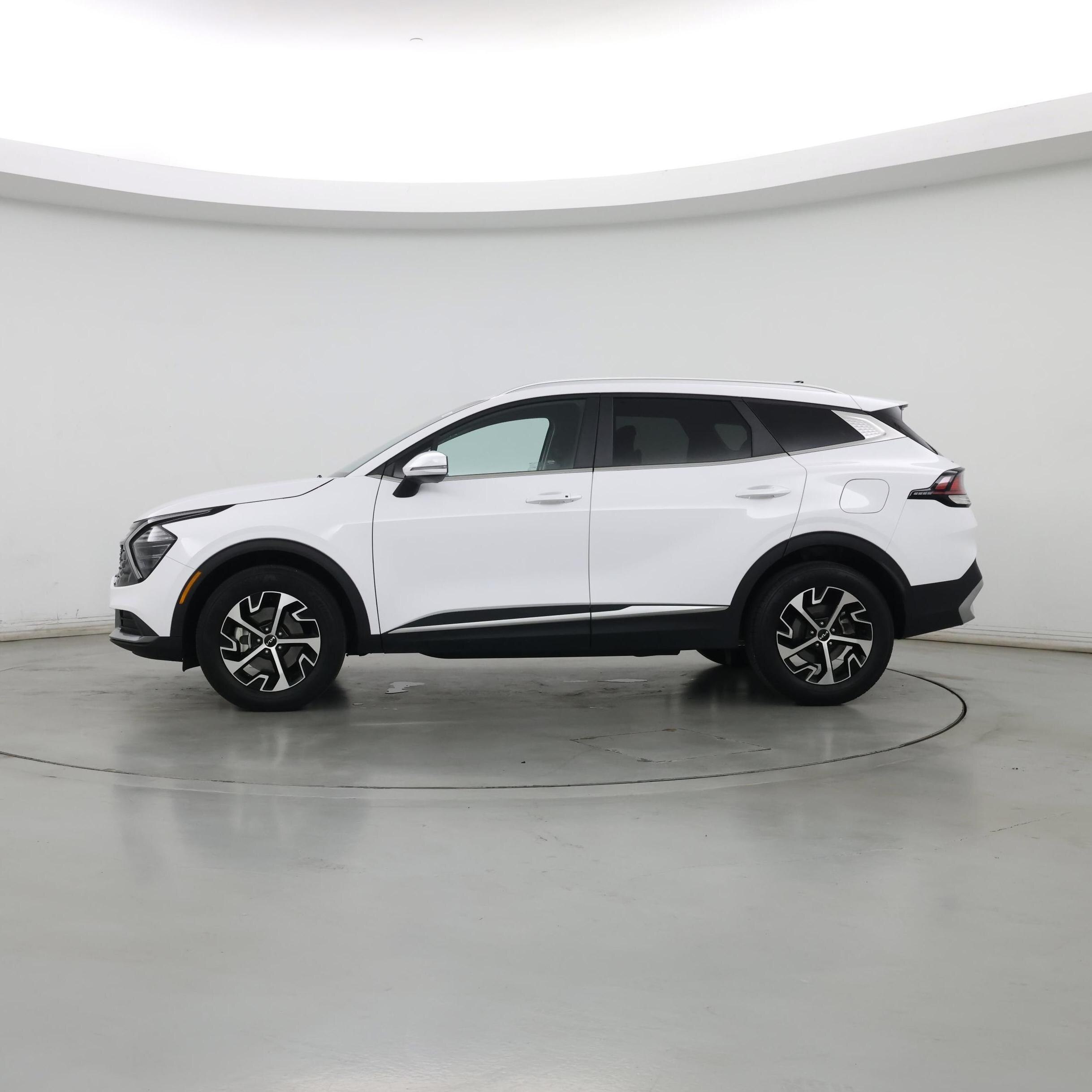 Thumbnail: 2024 Kia Sportage - 3