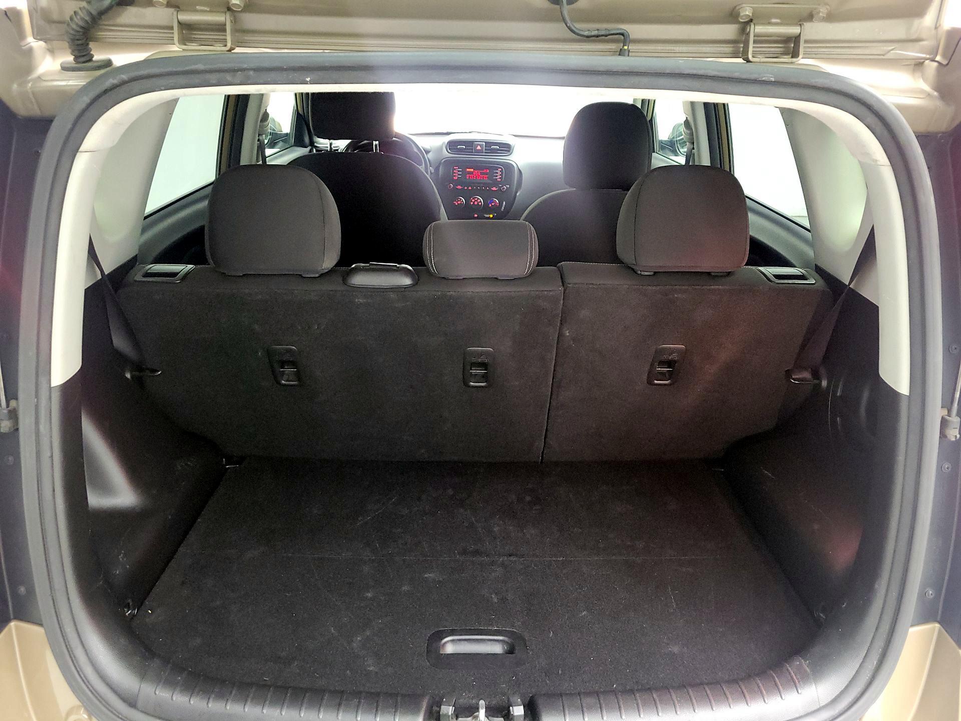 Thumbnail: 2016 Kia Soul - 17