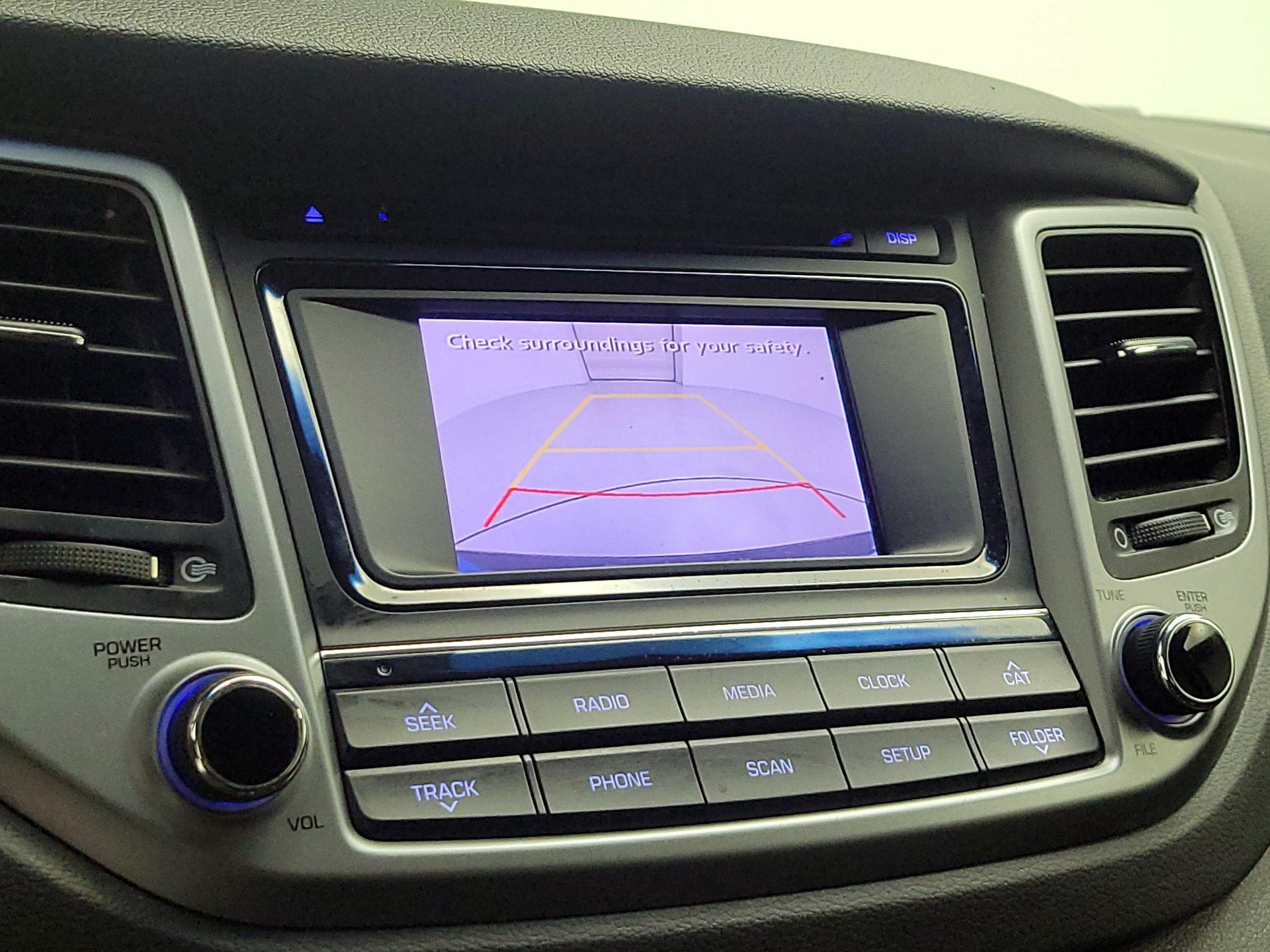 Thumbnail: 2016 Hyundai Tucson - 14