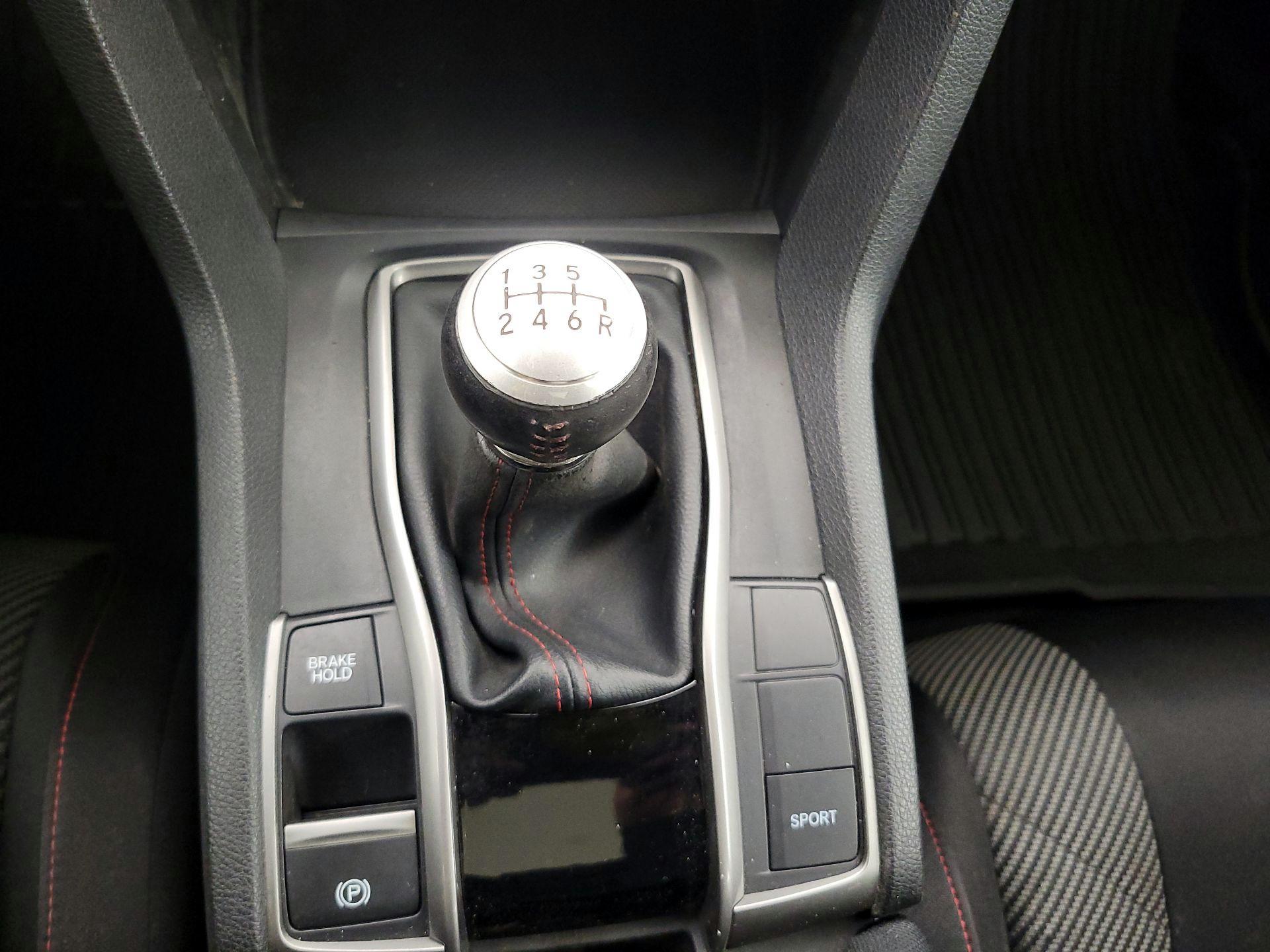 Thumbnail: 2018 Honda Civic - 17