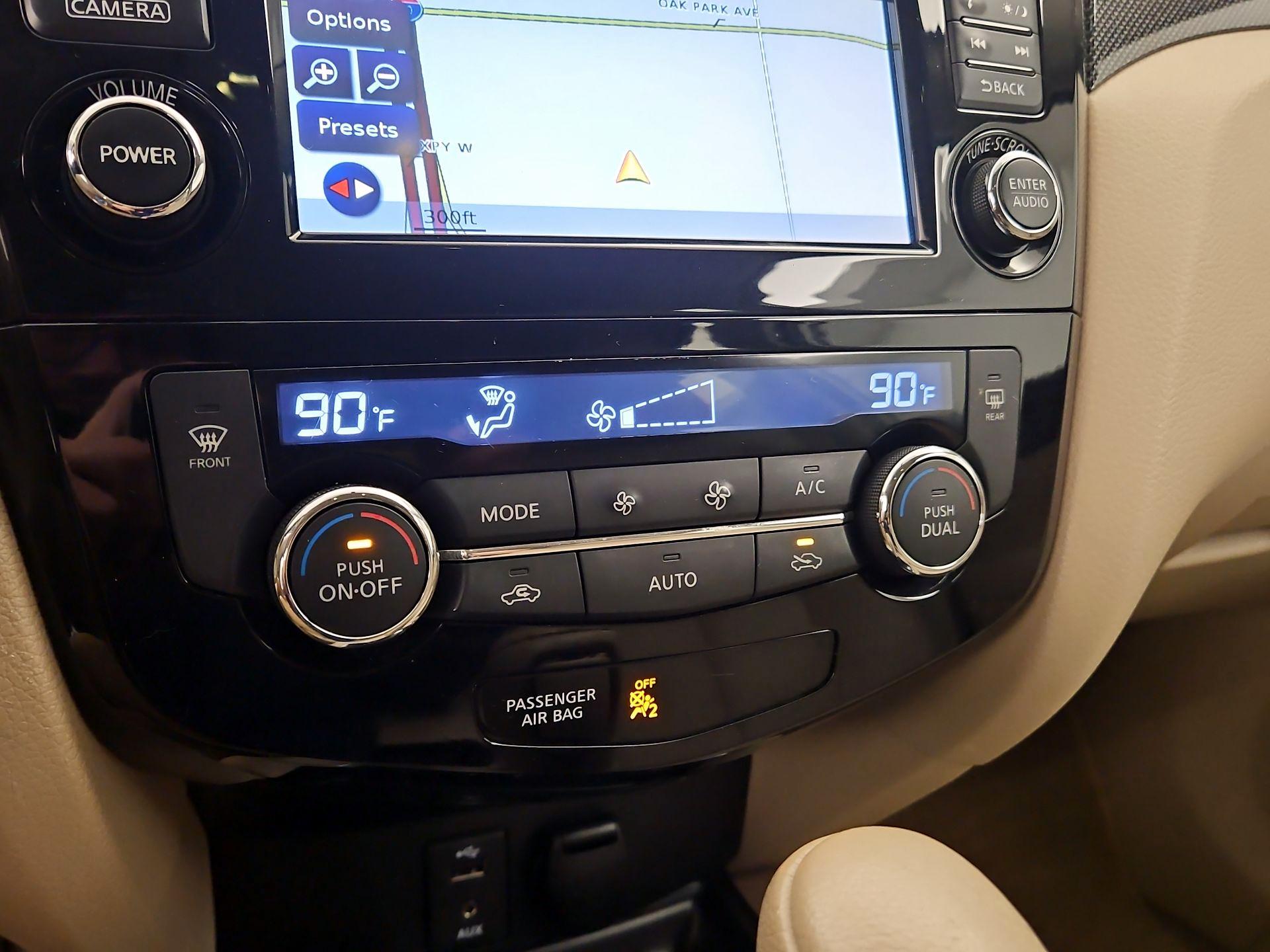 Thumbnail: 2014 Nissan Rogue - 17