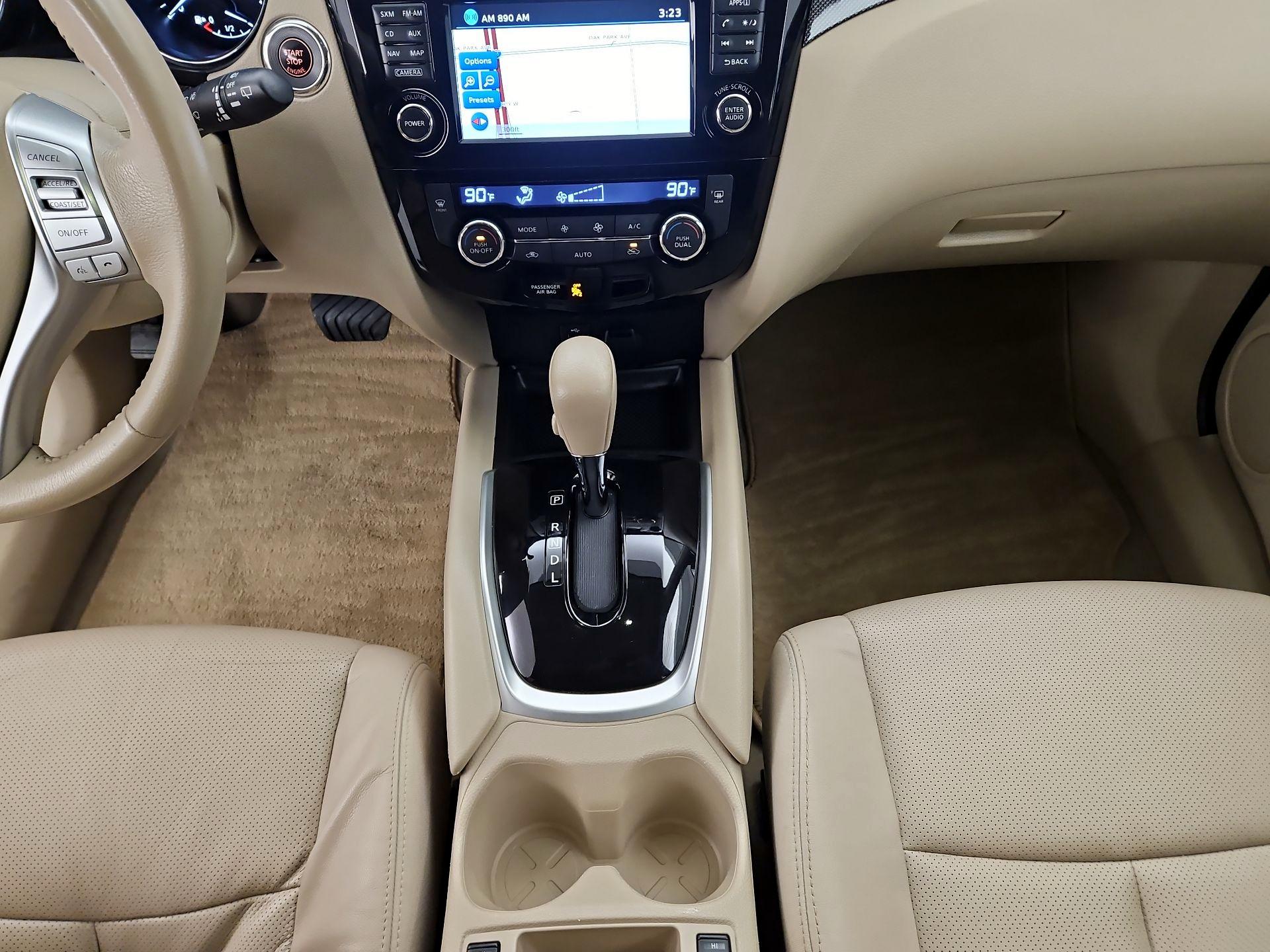 Thumbnail: 2014 Nissan Rogue - 18