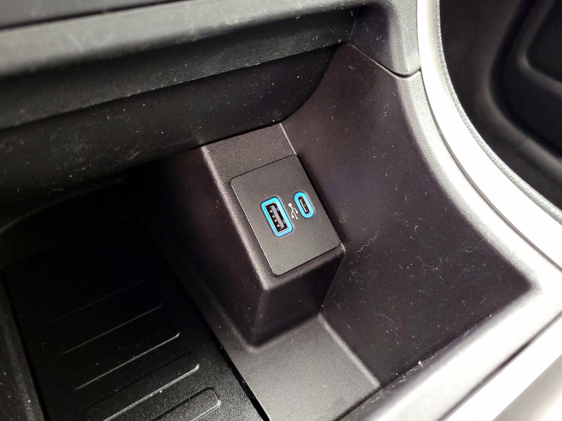 Thumbnail: 2023 Ford Edge - 18