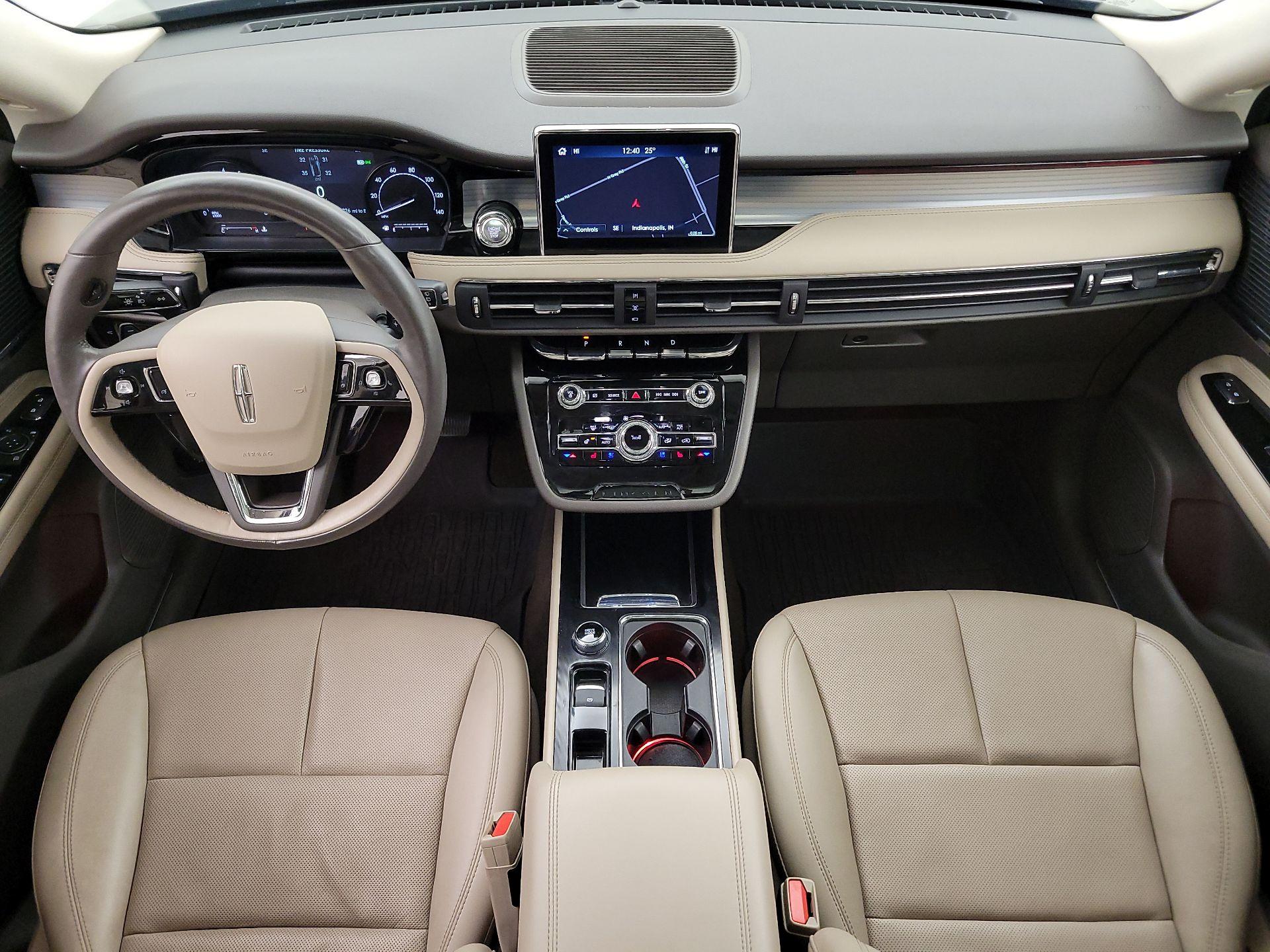 Thumbnail: 2022 Lincoln Corsair - 9