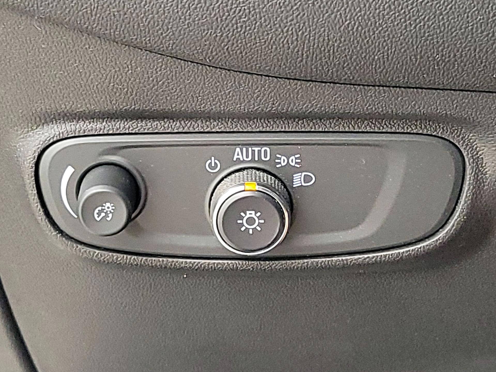 Thumbnail: 2022 Chevrolet Equinox - 13